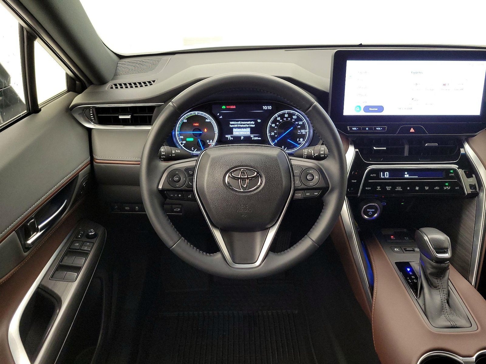 2023 Toyota Venza XLE - Photo 11