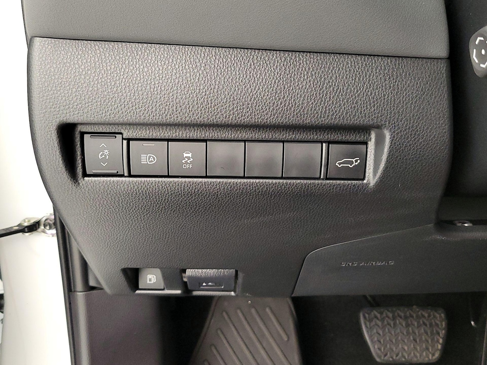 2023 Toyota Venza XLE - Photo 14