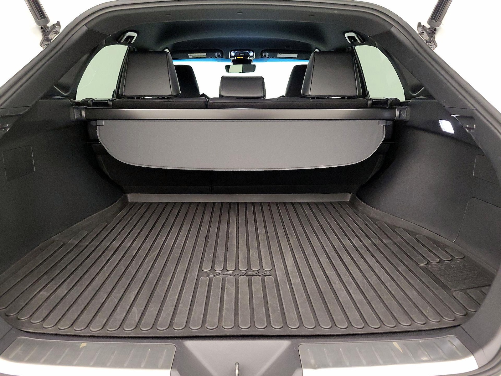 2023 Toyota Venza XLE - Photo 21