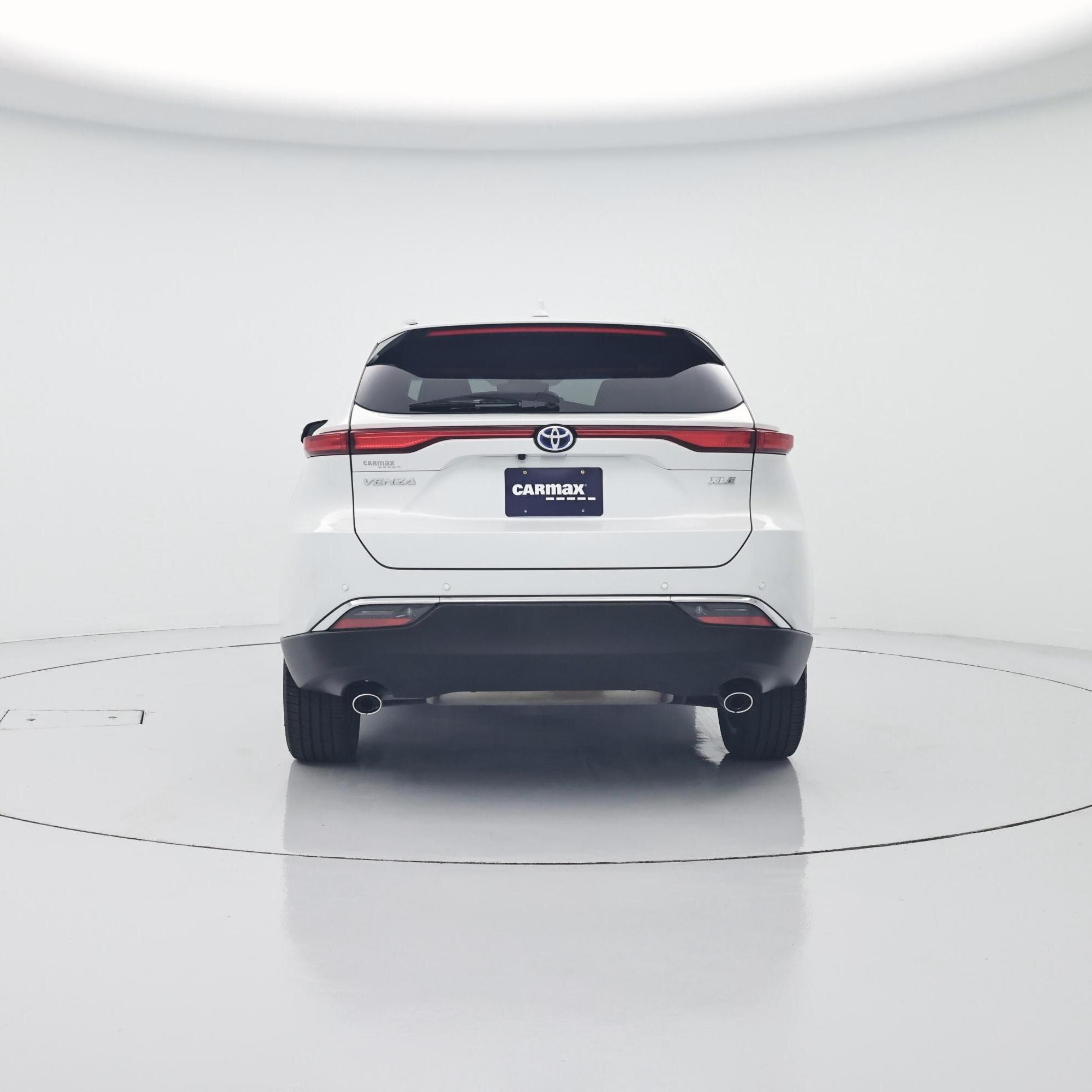 Thumbnail: 2023 Toyota Venza - 6
