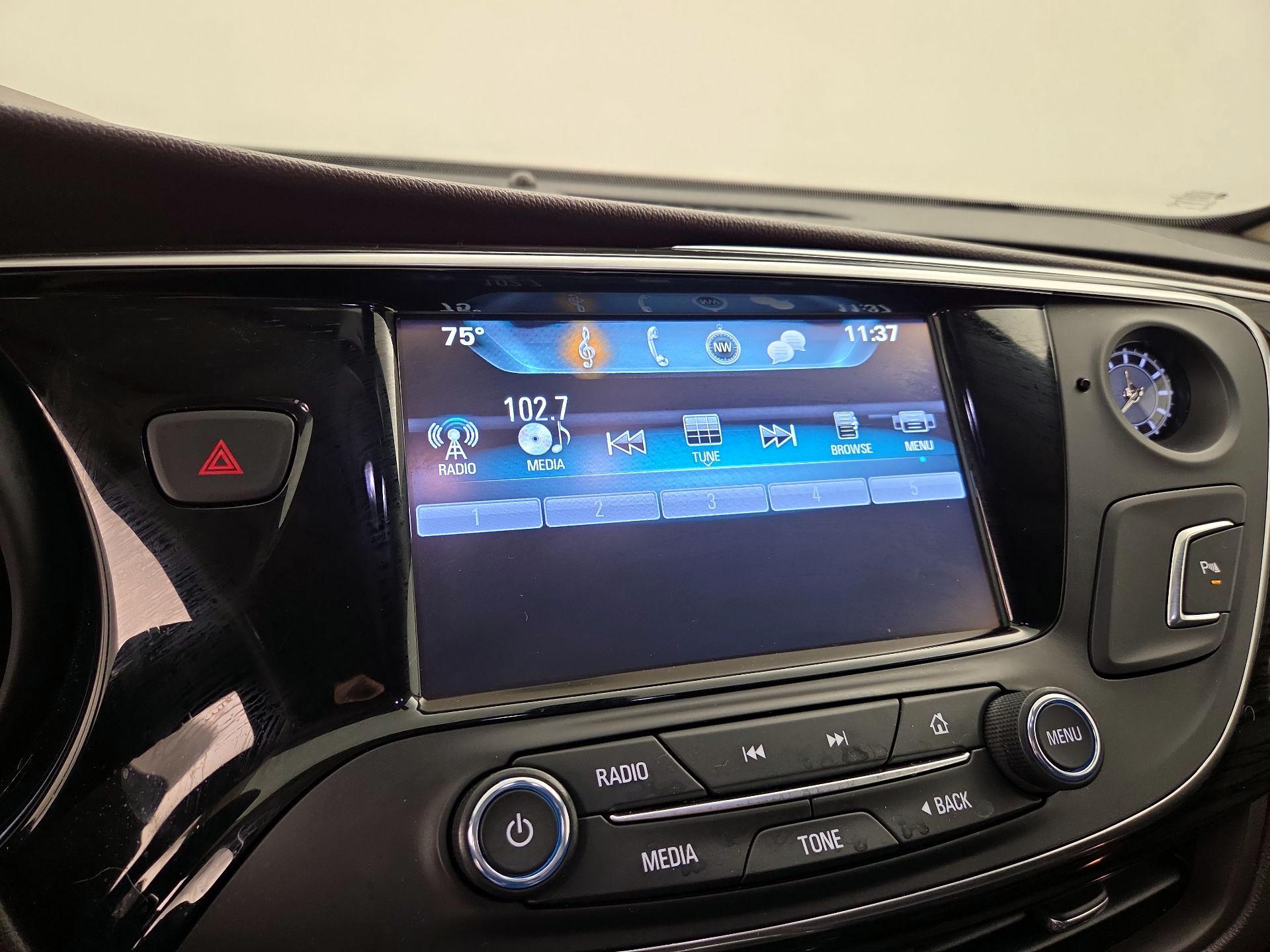 Thumbnail: 2017 Buick Envision - 15