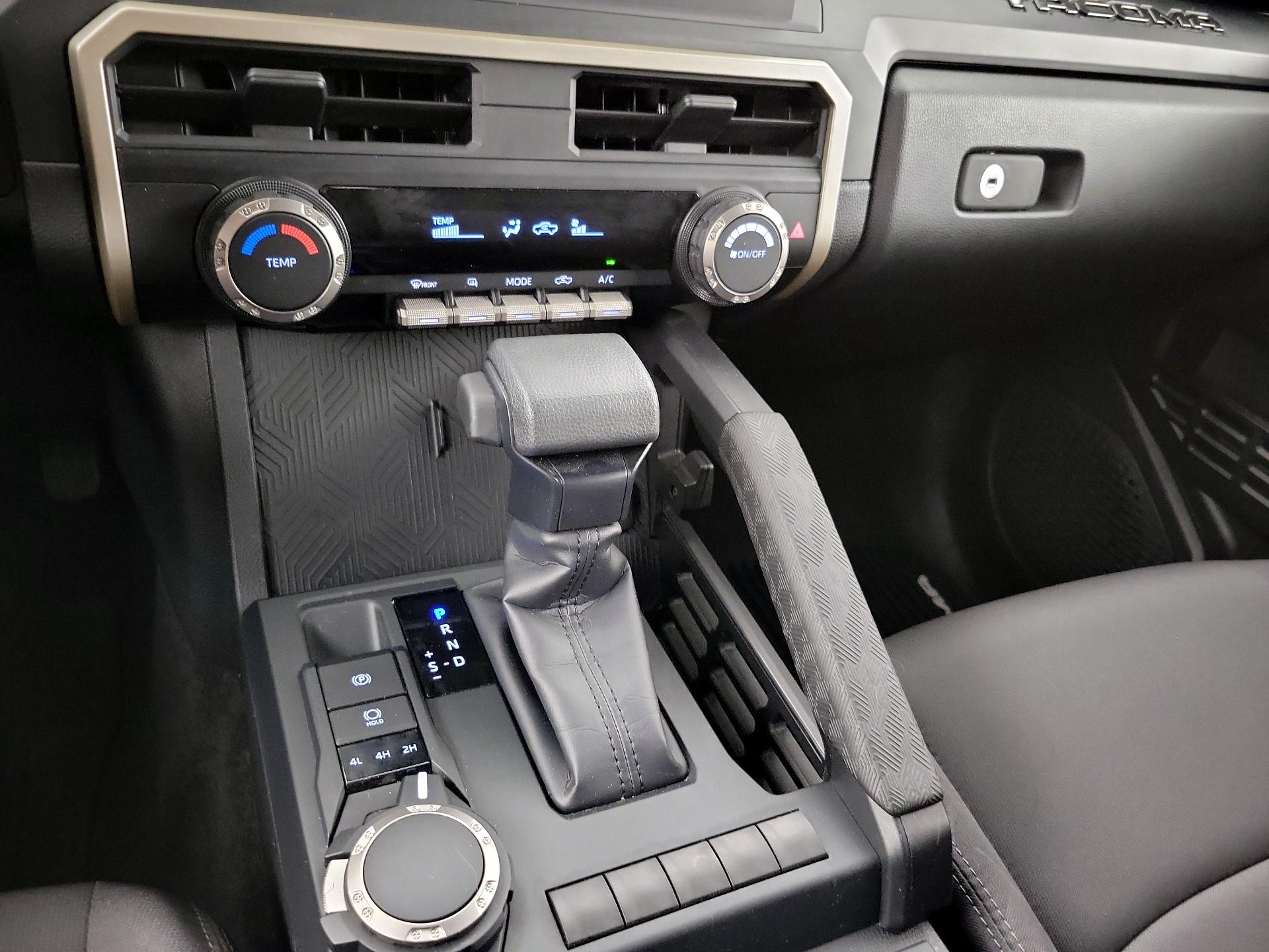 Thumbnail: 2025 Toyota Tacoma - 18