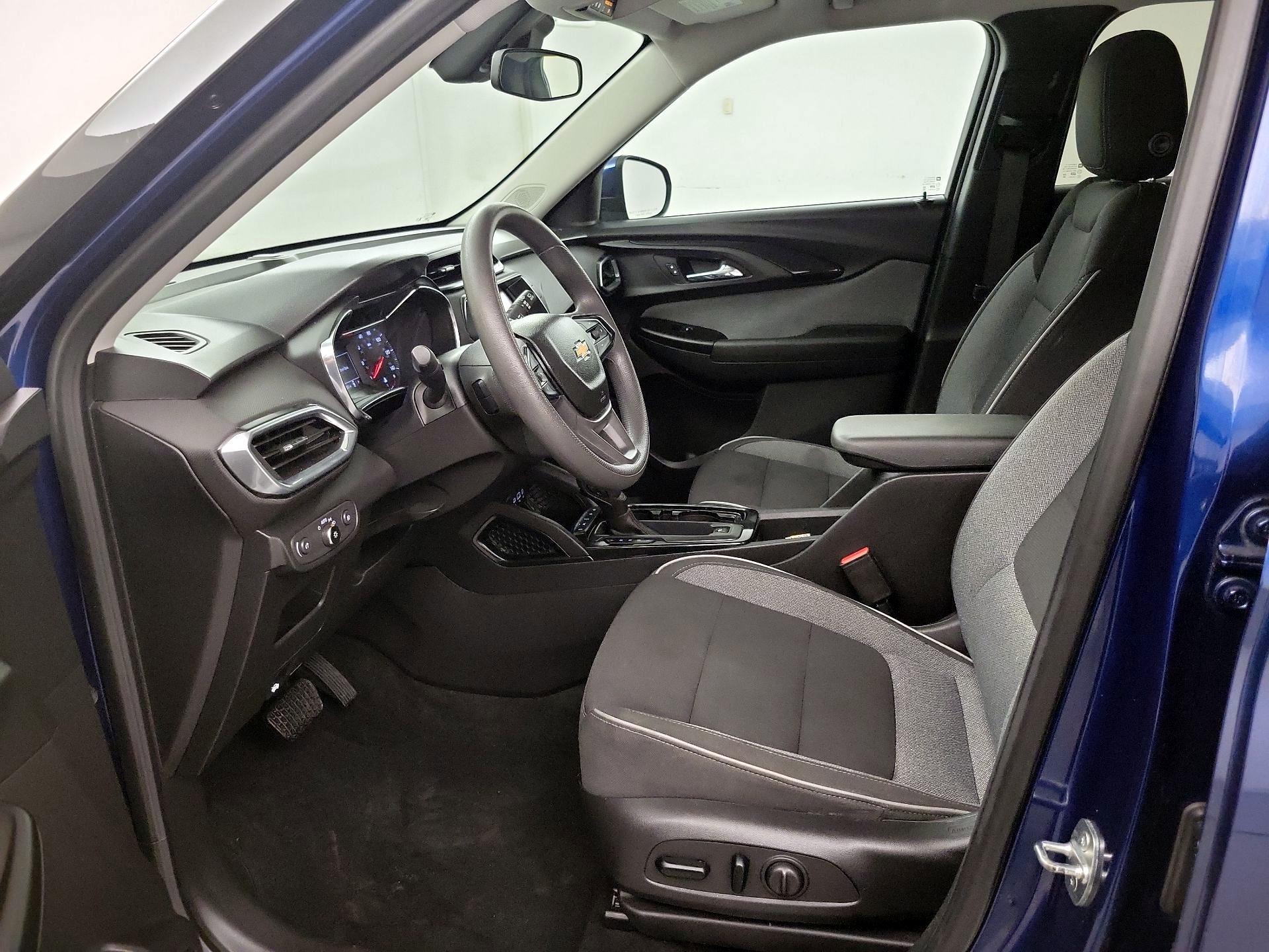 Thumbnail: 2022 Chevrolet TrailBlazer - 11