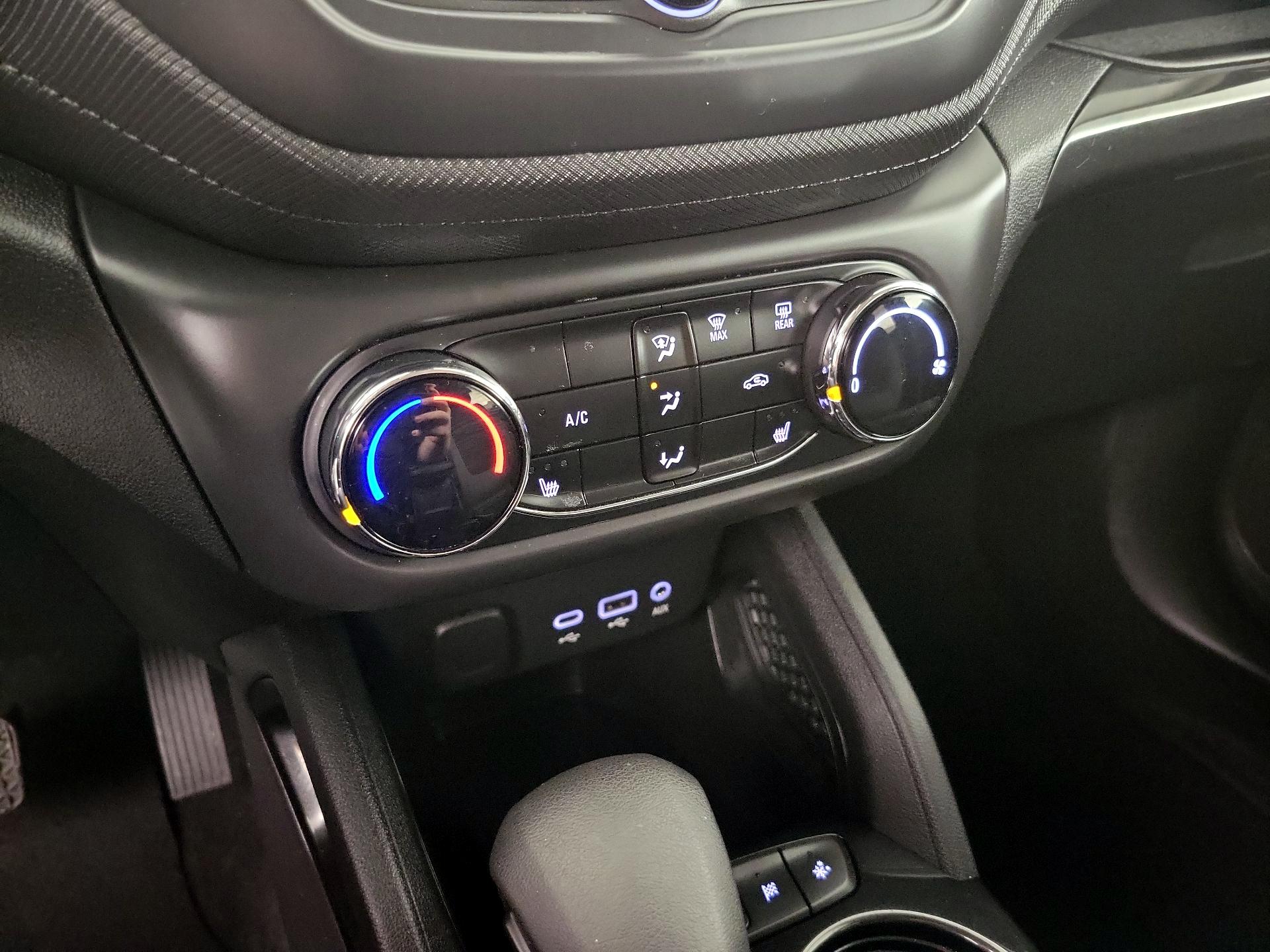 Thumbnail: 2022 Chevrolet TrailBlazer - 16