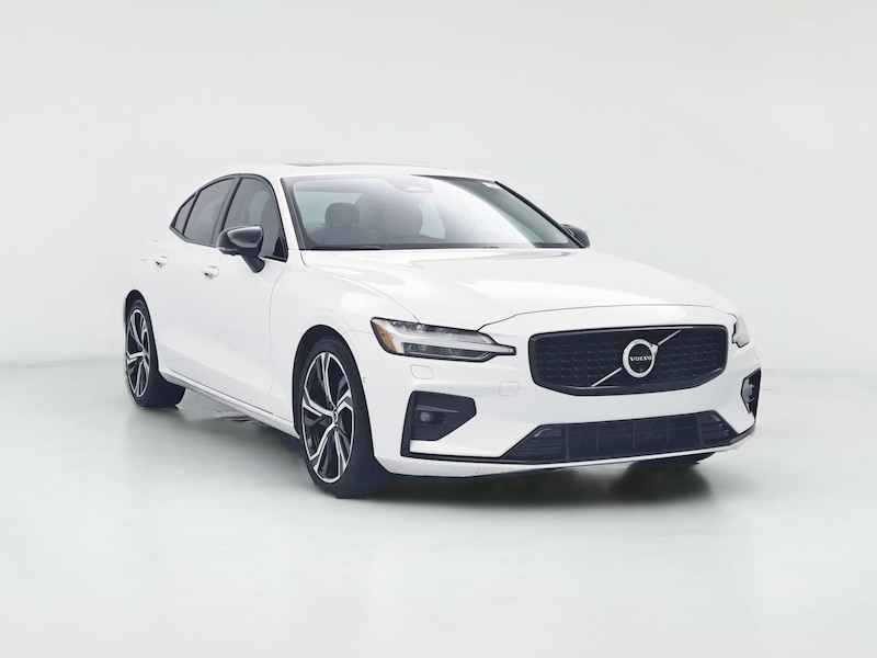 2024 Volvo S60 B5 Ultimate Dark Theme