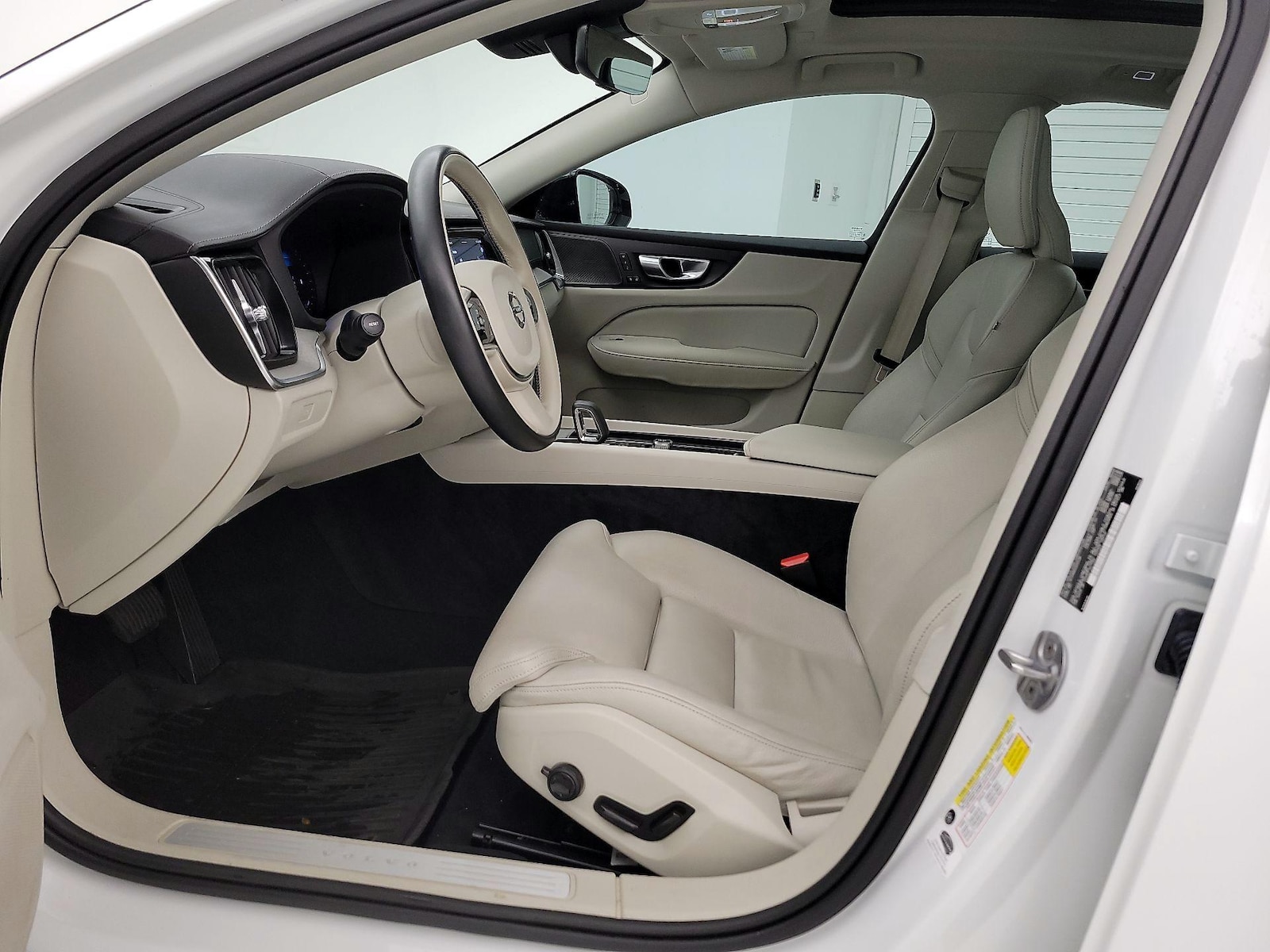 2024 Volvo S60 Ultimate - Photo 12
