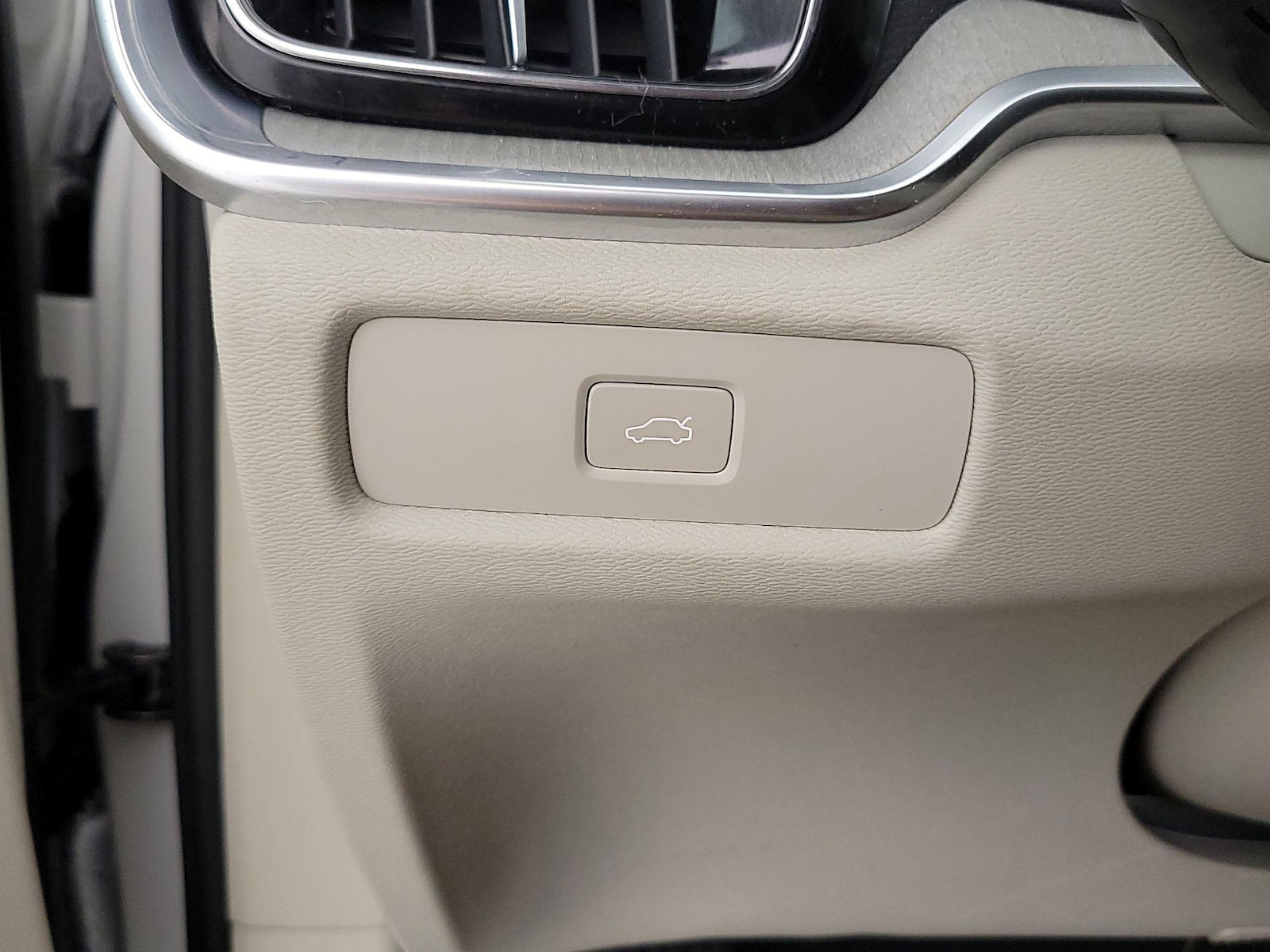 2024 Volvo S60 Ultimate - Photo 14