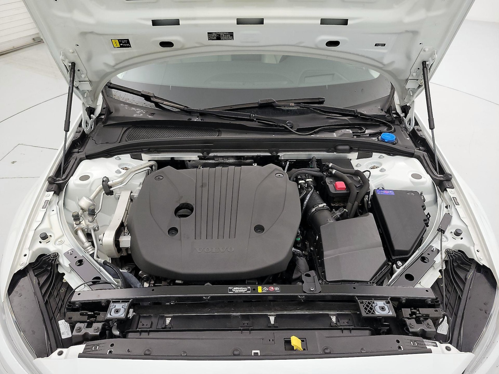 2024 Volvo S60 Ultimate - Photo 24
