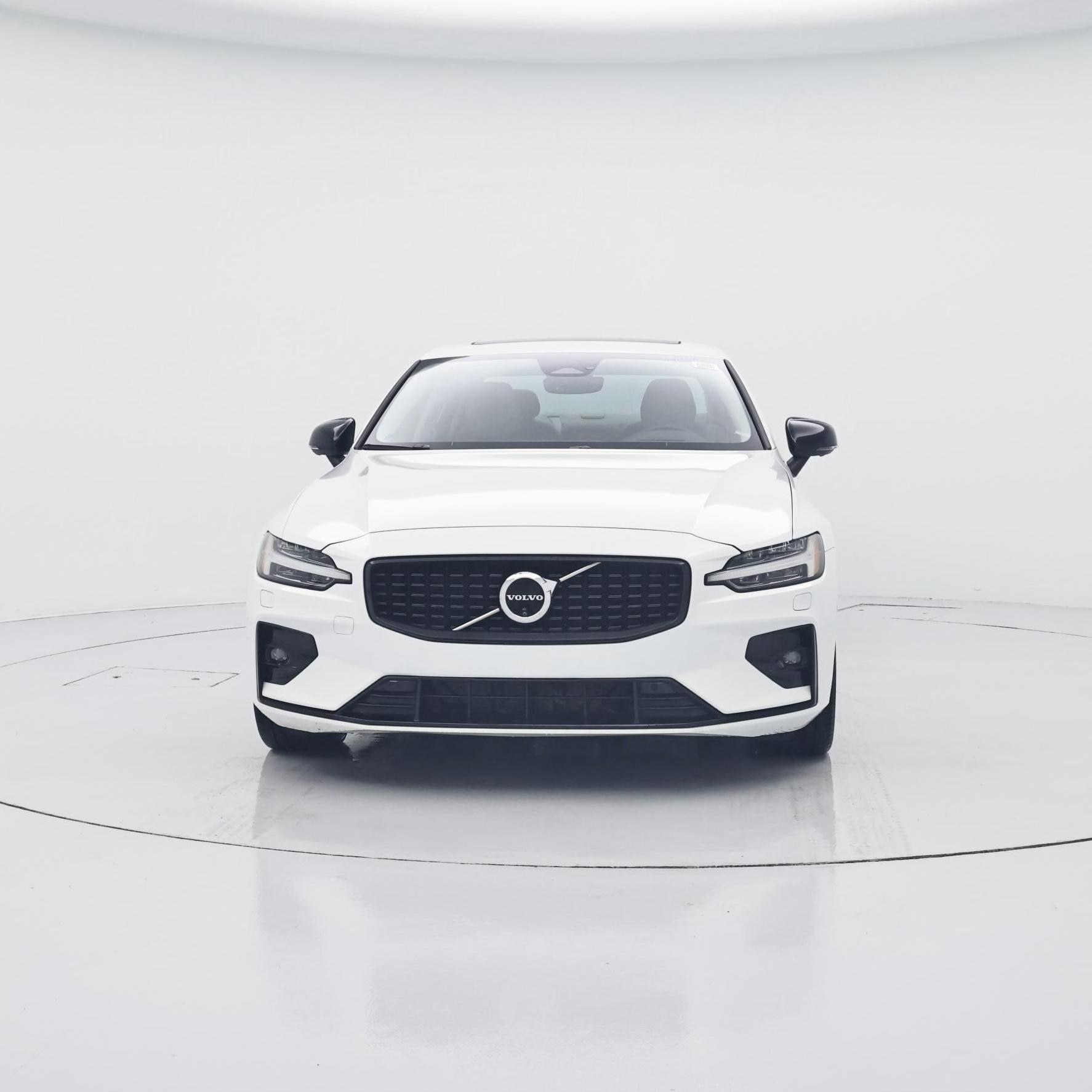 Thumbnail: 2024 Volvo S60 - 5