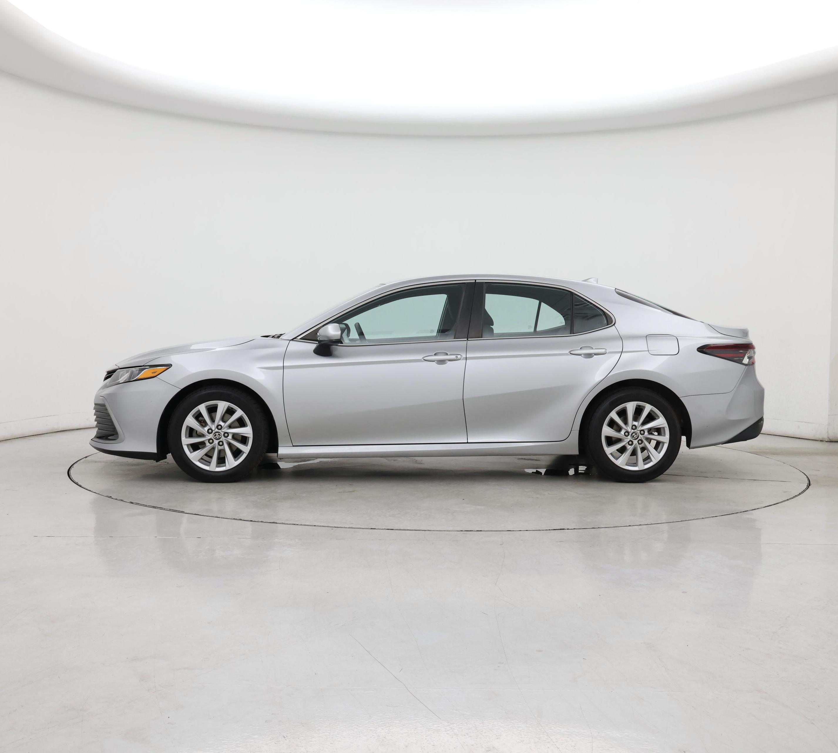 Thumbnail: 2022 Toyota Camry - 3
