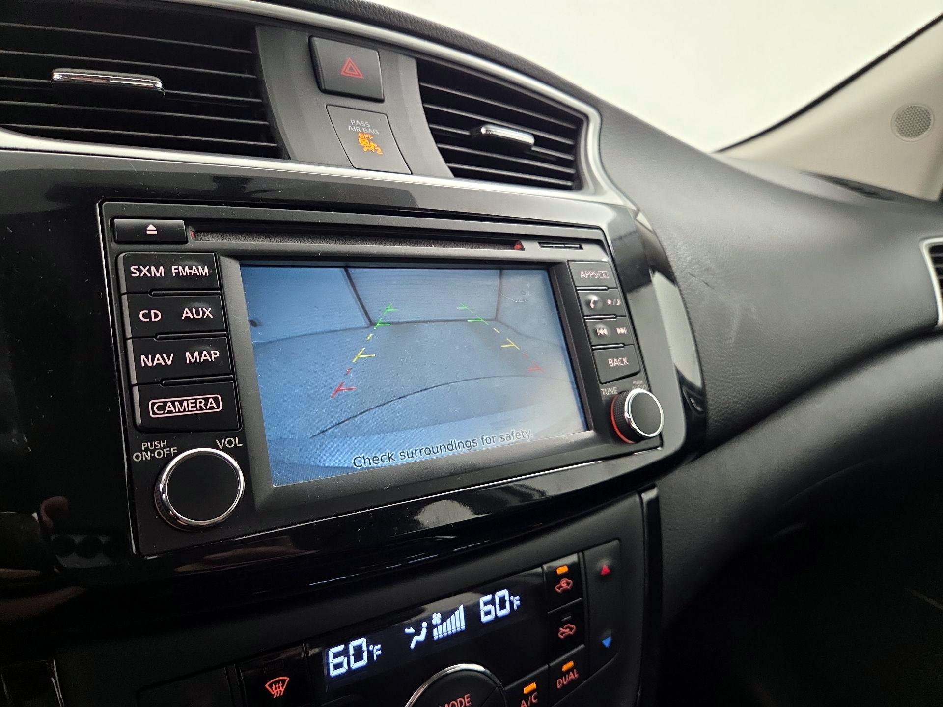 Thumbnail: 2016 Nissan Sentra - 15