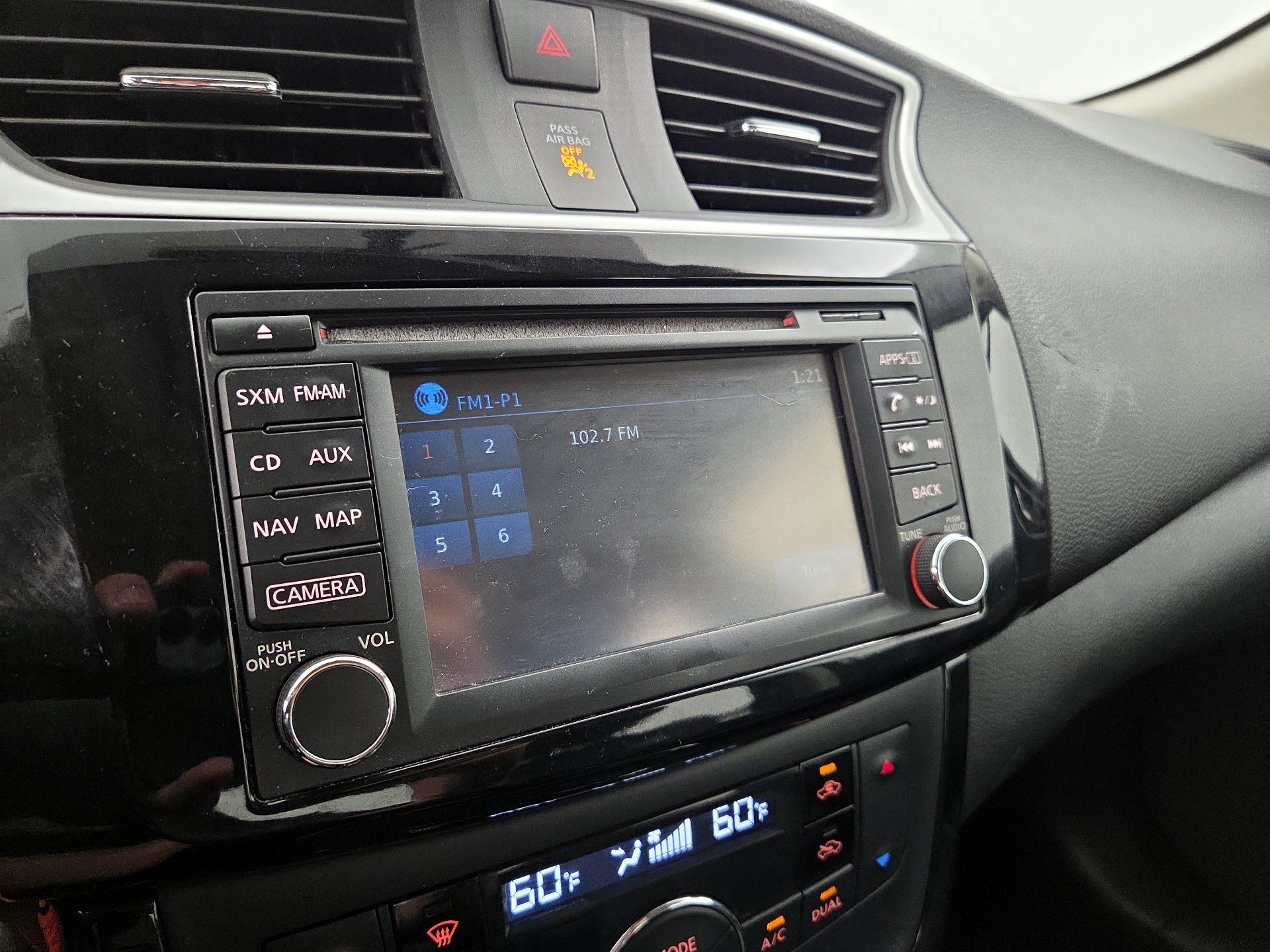 Thumbnail: 2016 Nissan Sentra - 16
