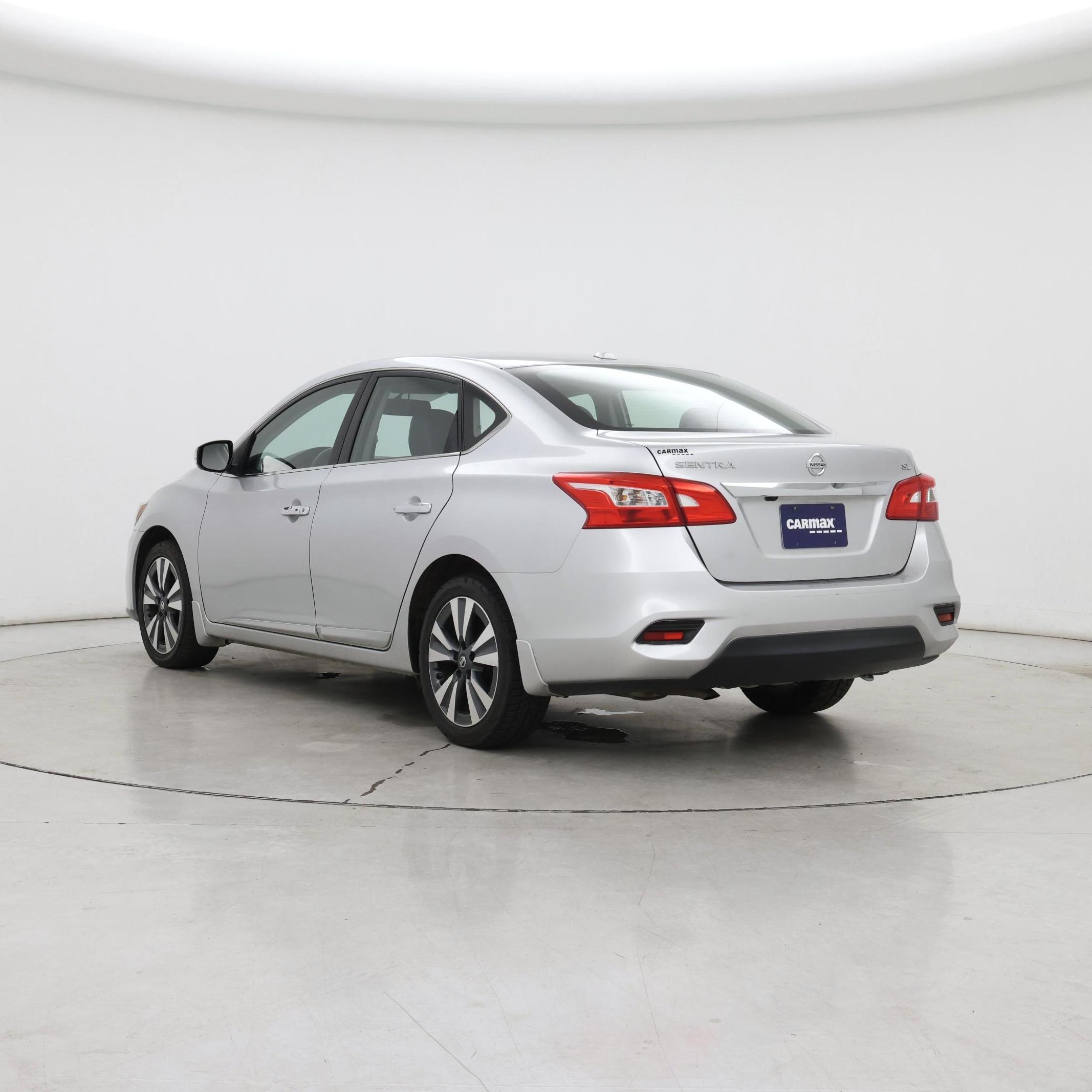 Thumbnail: 2016 Nissan Sentra - 2