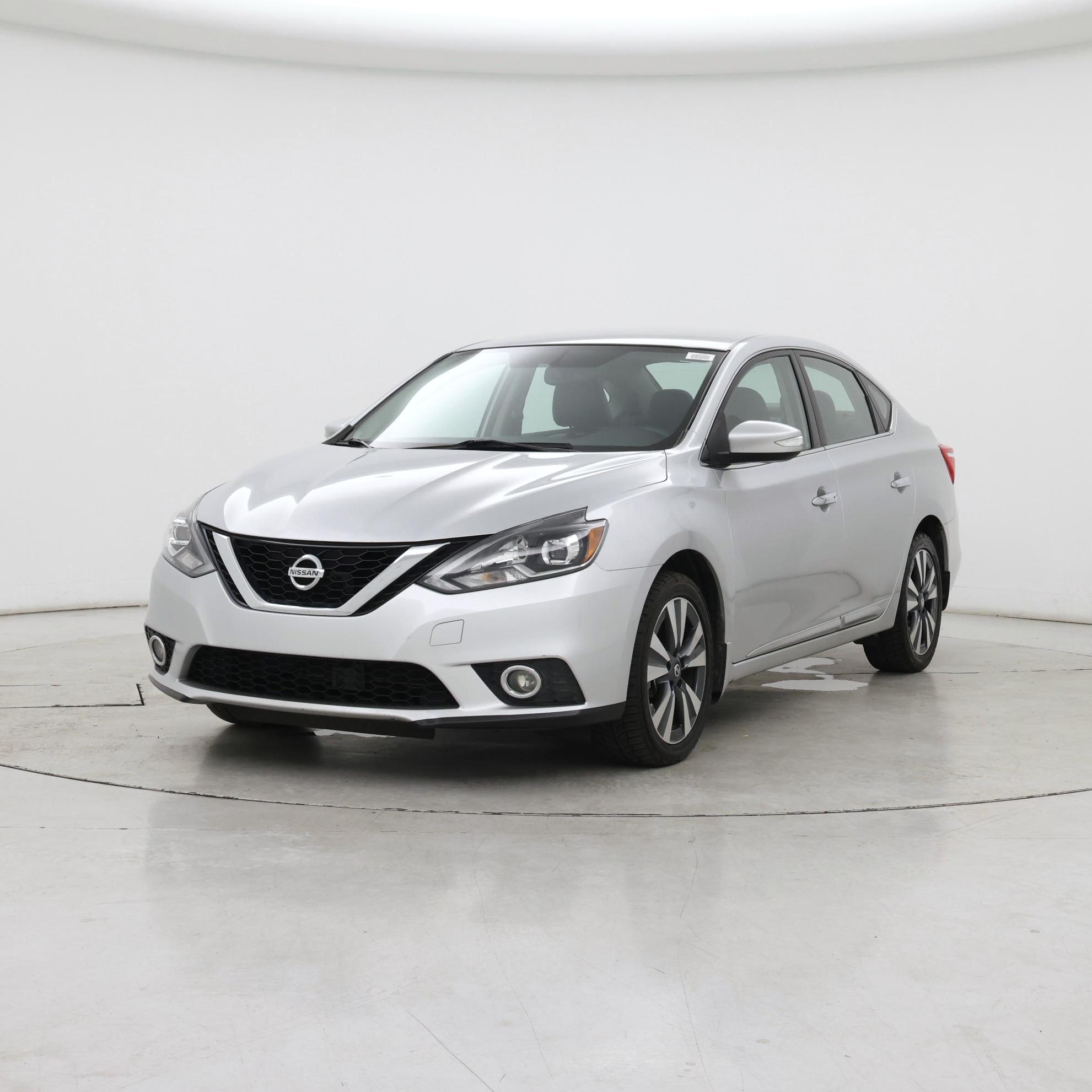 Thumbnail: 2016 Nissan Sentra - 4