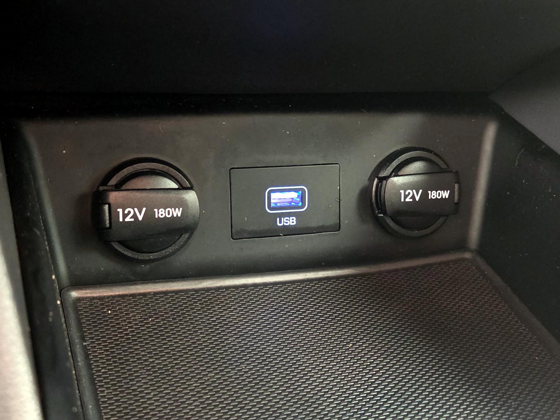 Thumbnail: 2021 Hyundai Ioniq - 18