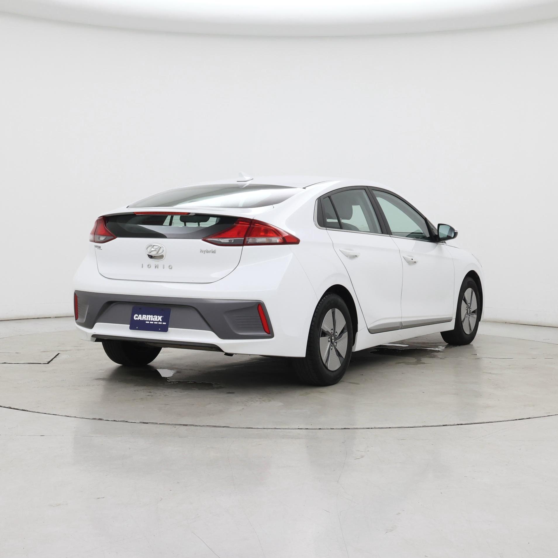 Thumbnail: 2021 Hyundai Ioniq - 8