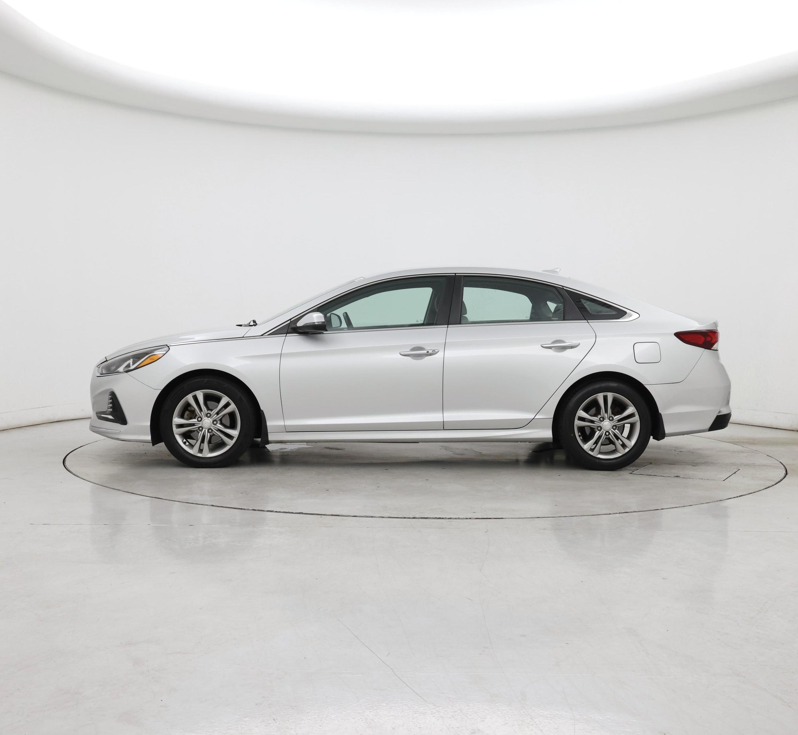Thumbnail: 2018 Hyundai Sonata - 3