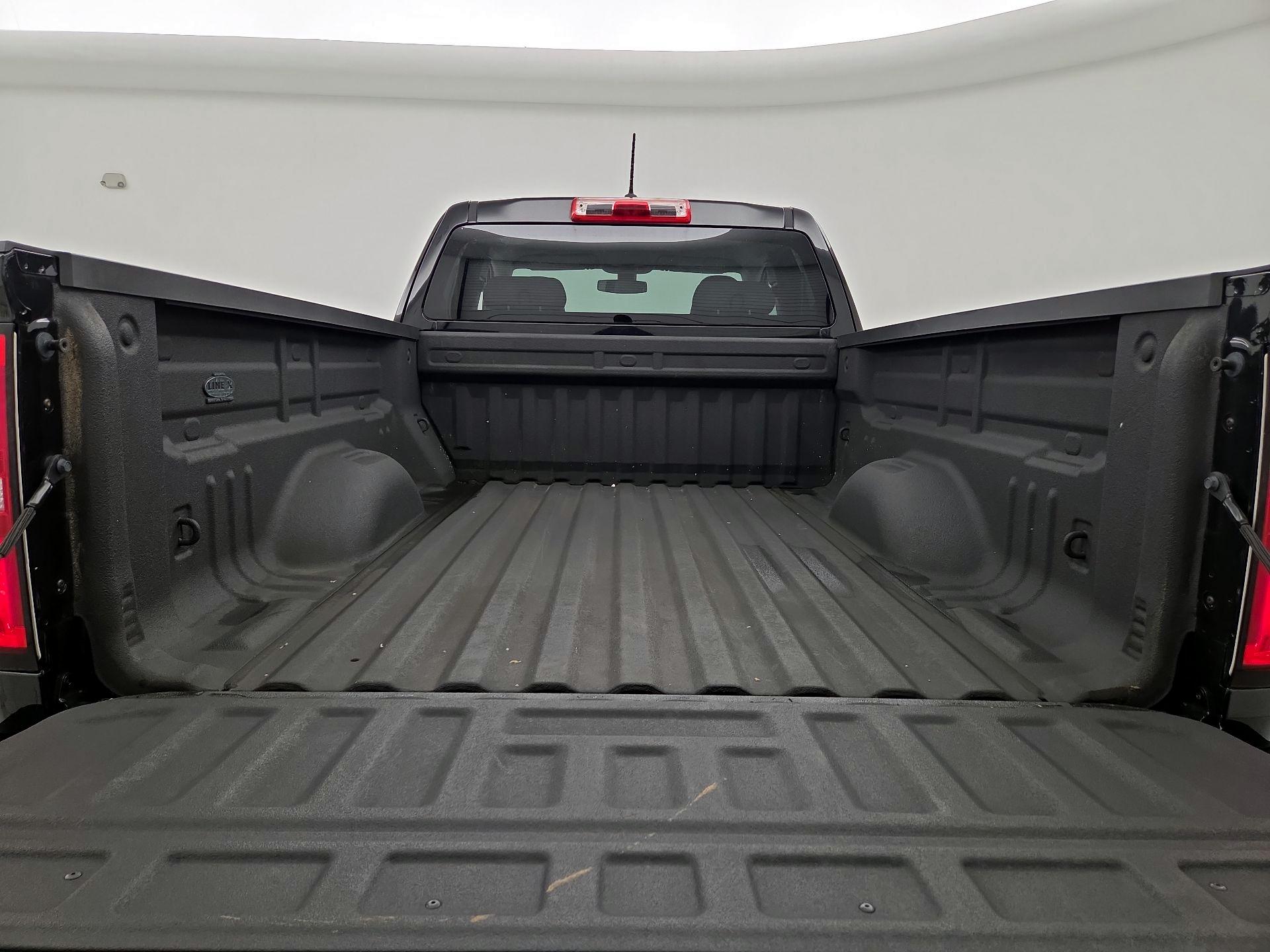 Thumbnail: 2018 Chevrolet Colorado - 20