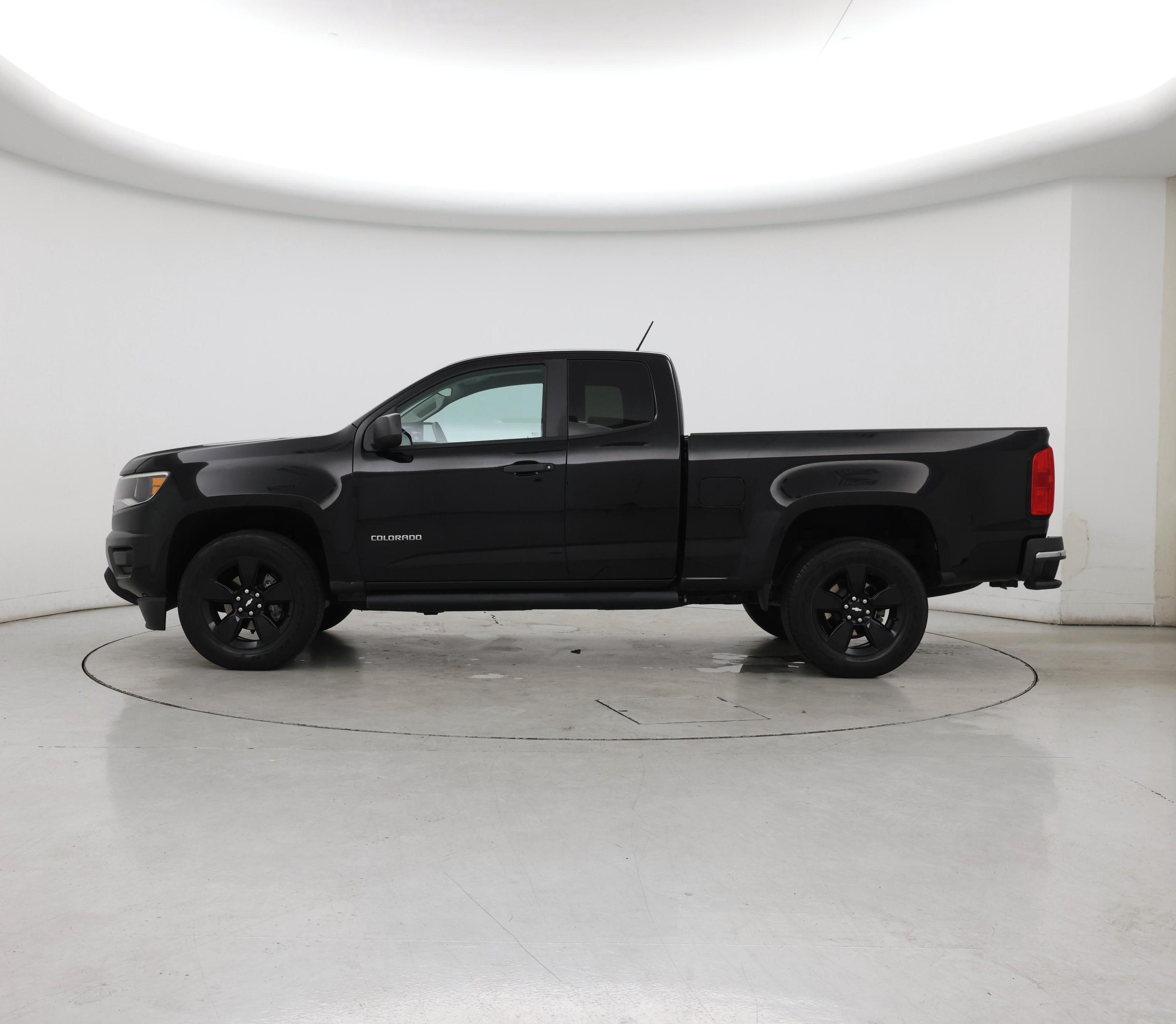 Thumbnail: 2018 Chevrolet Colorado - 3