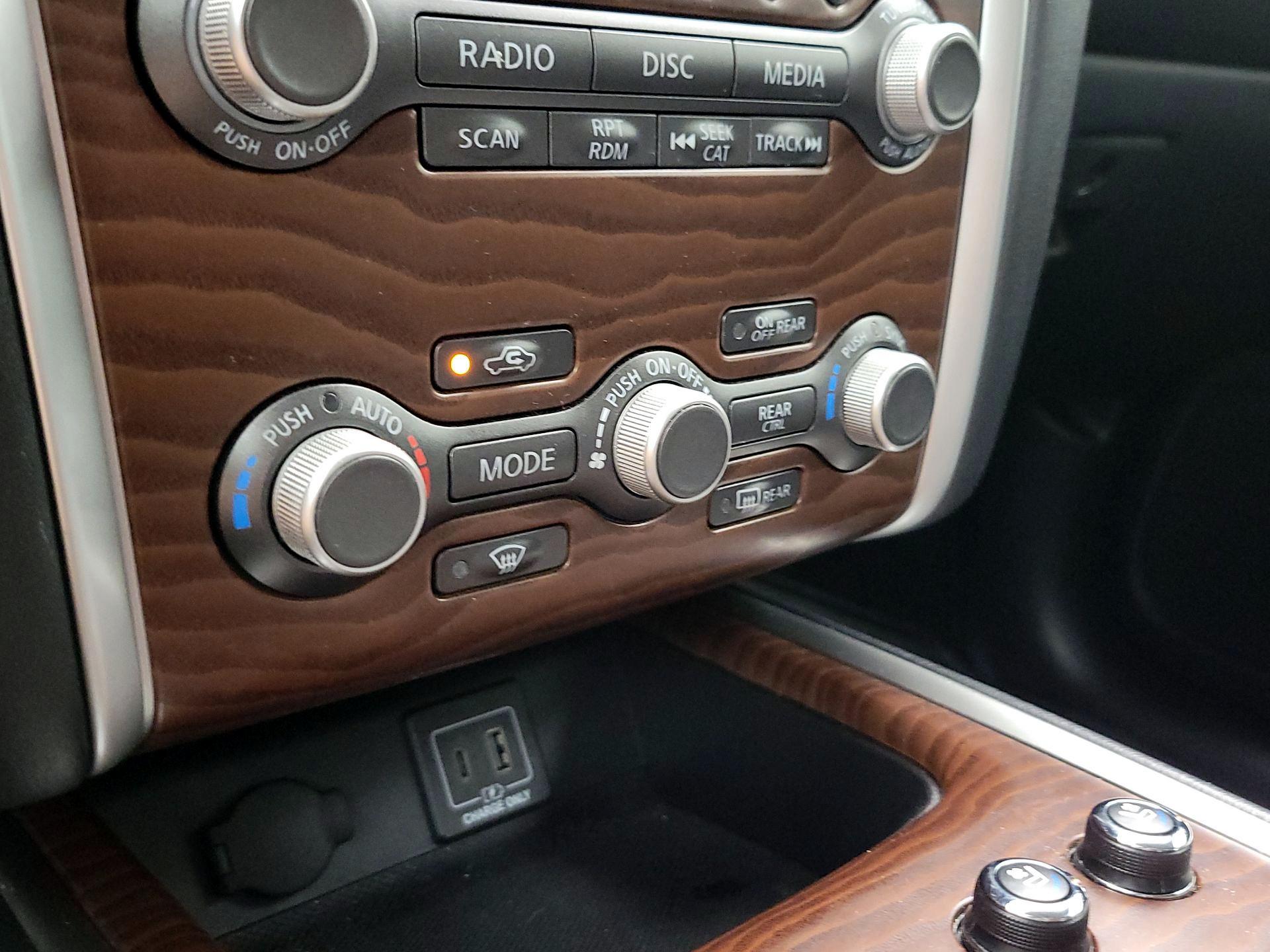 Thumbnail: 2020 Nissan Pathfinder - 17