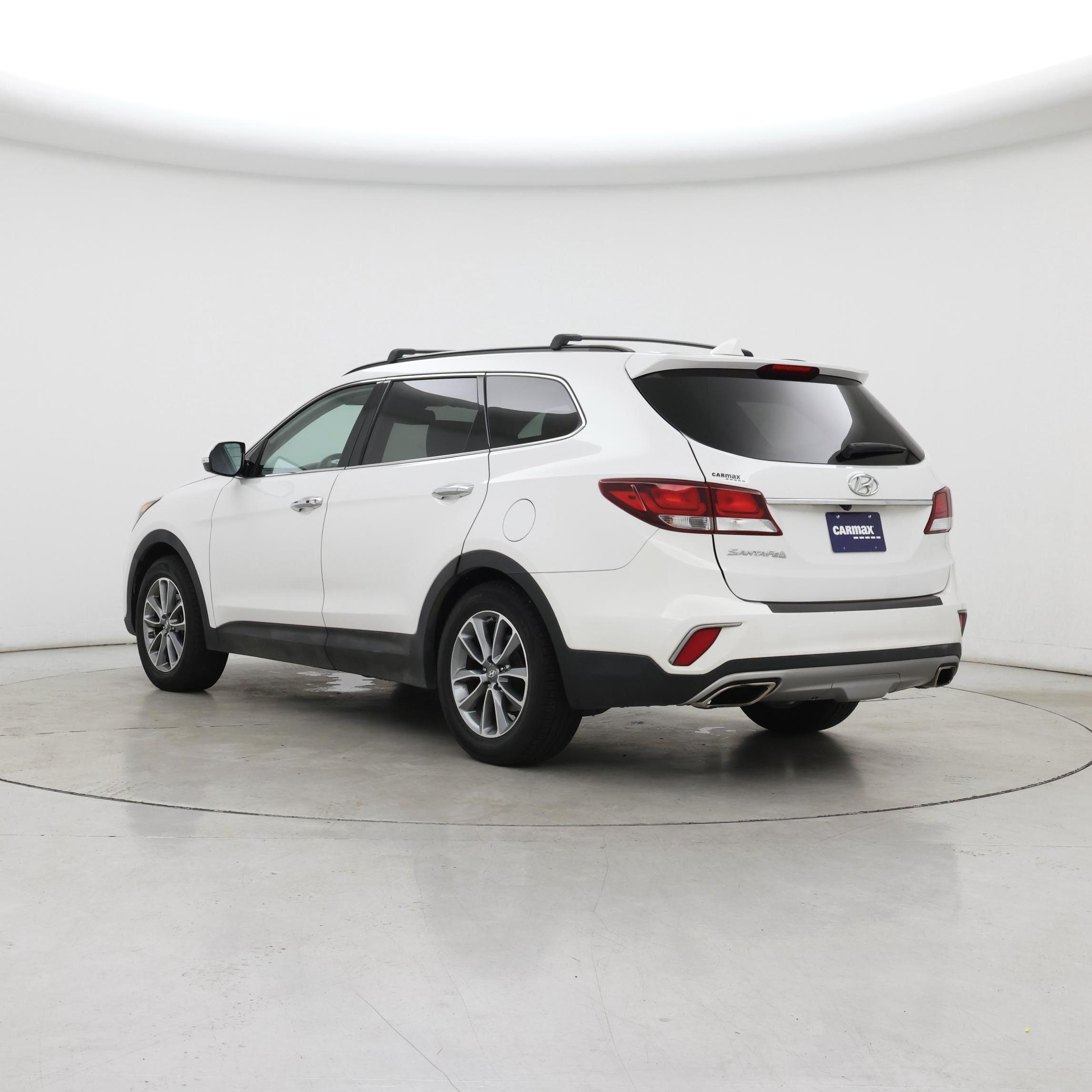 Thumbnail: 2017 Hyundai Santa Fe - 2