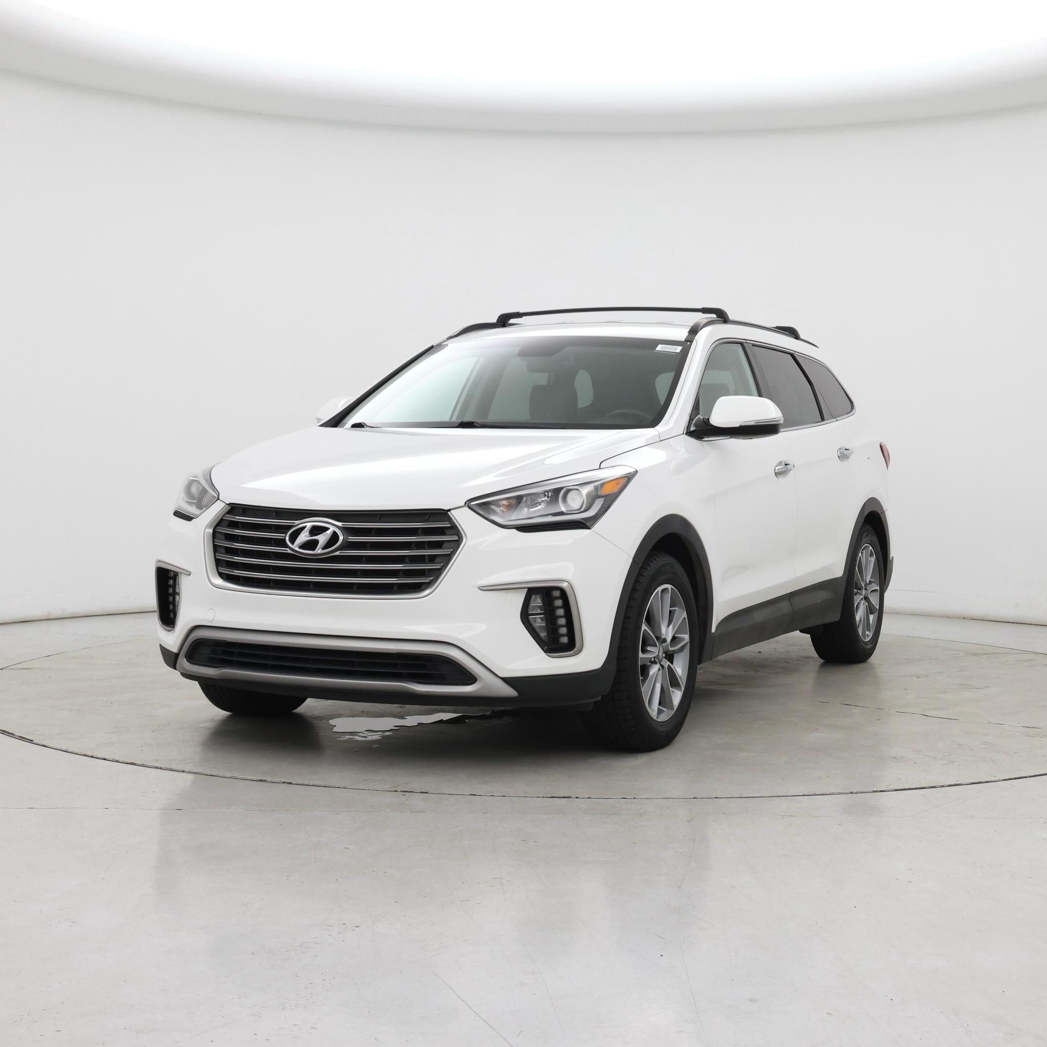 Thumbnail: 2017 Hyundai Santa Fe - 4