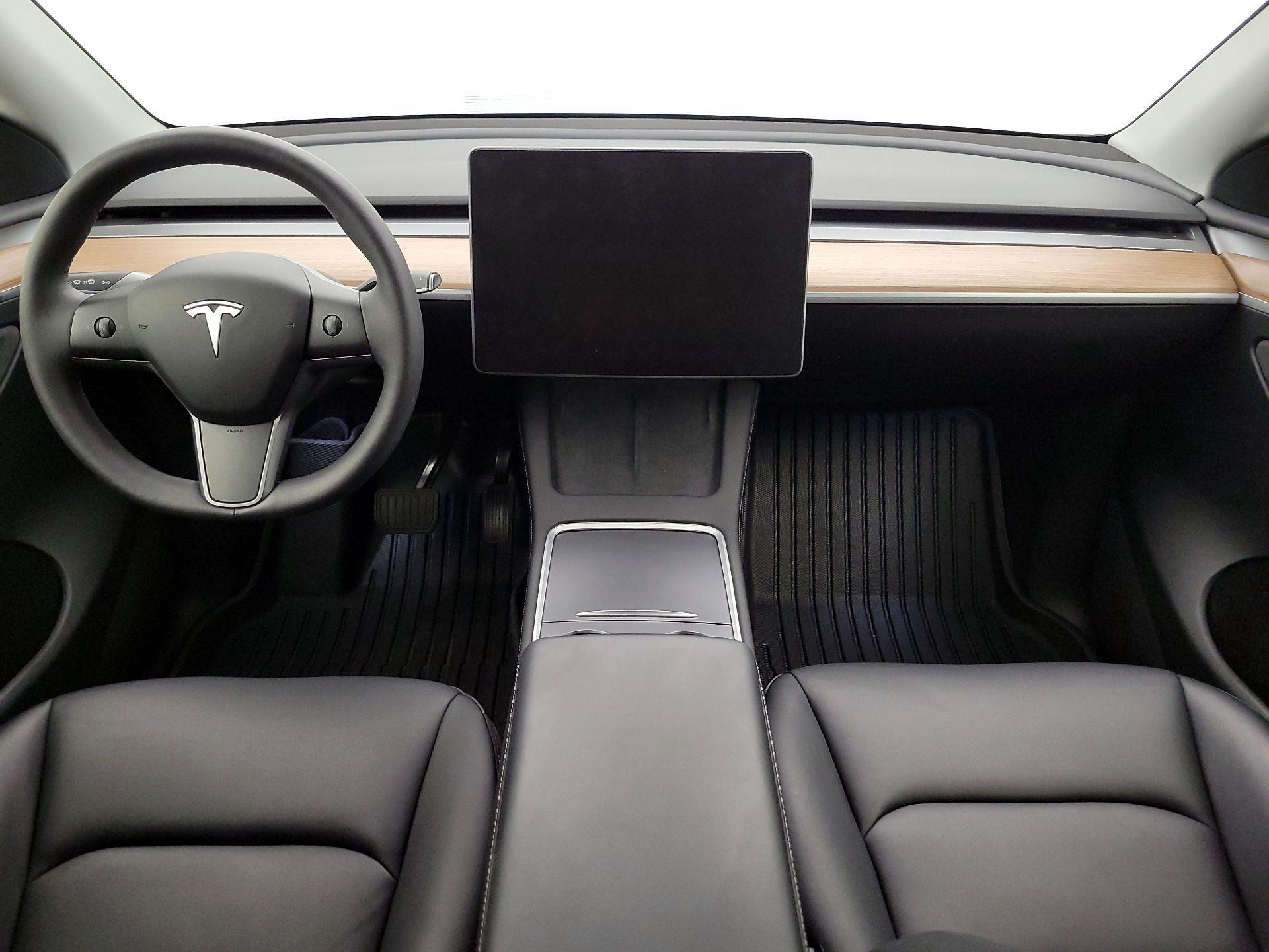 Thumbnail: 2023 Tesla Model Y - 9