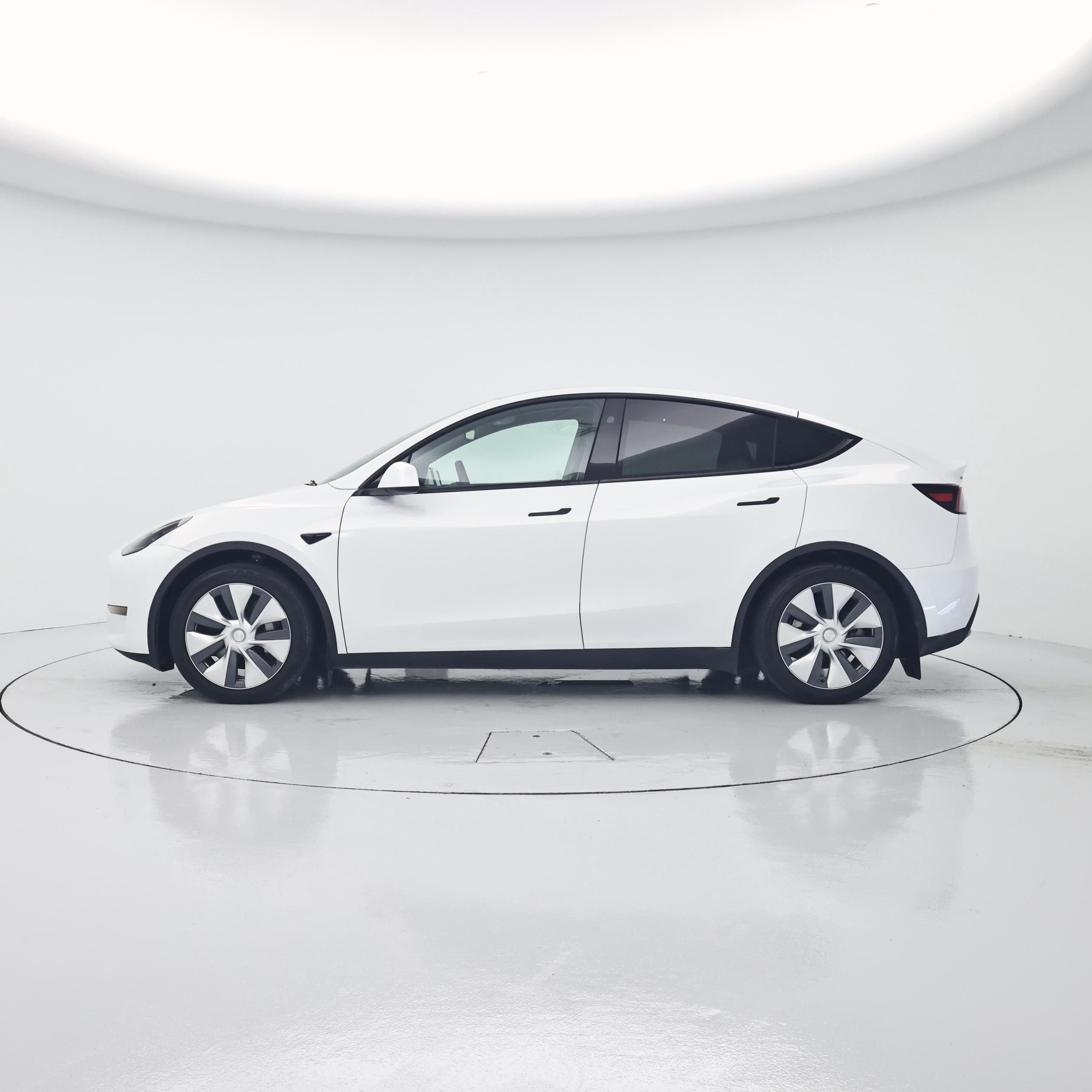 Thumbnail: 2023 Tesla Model Y - 3