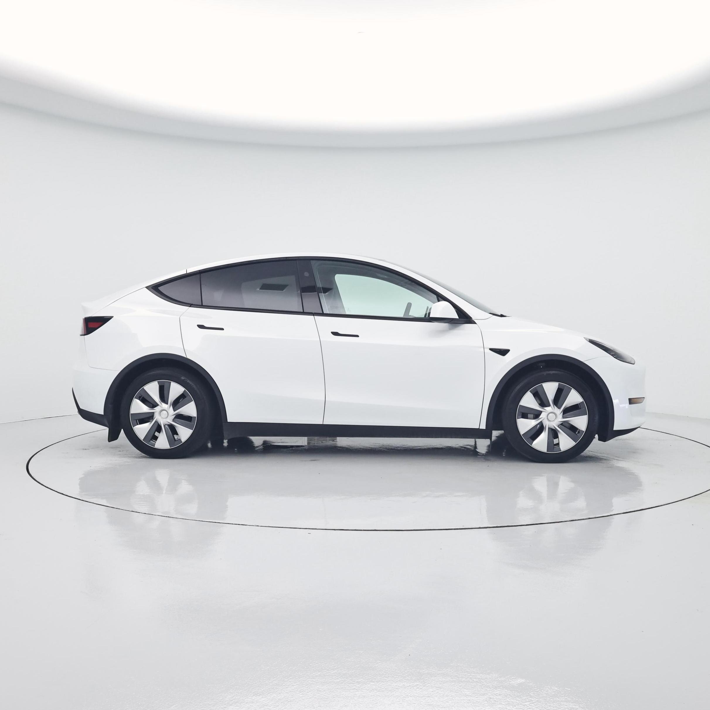Thumbnail: 2023 Tesla Model Y - 7
