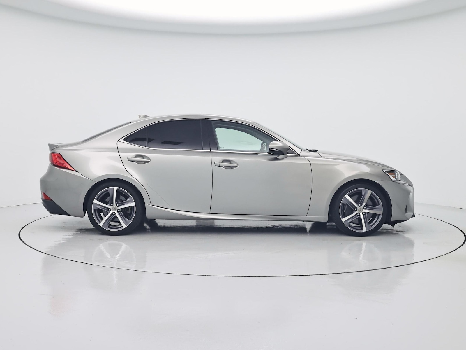 2018 Lexus IS 300 - Photo 8