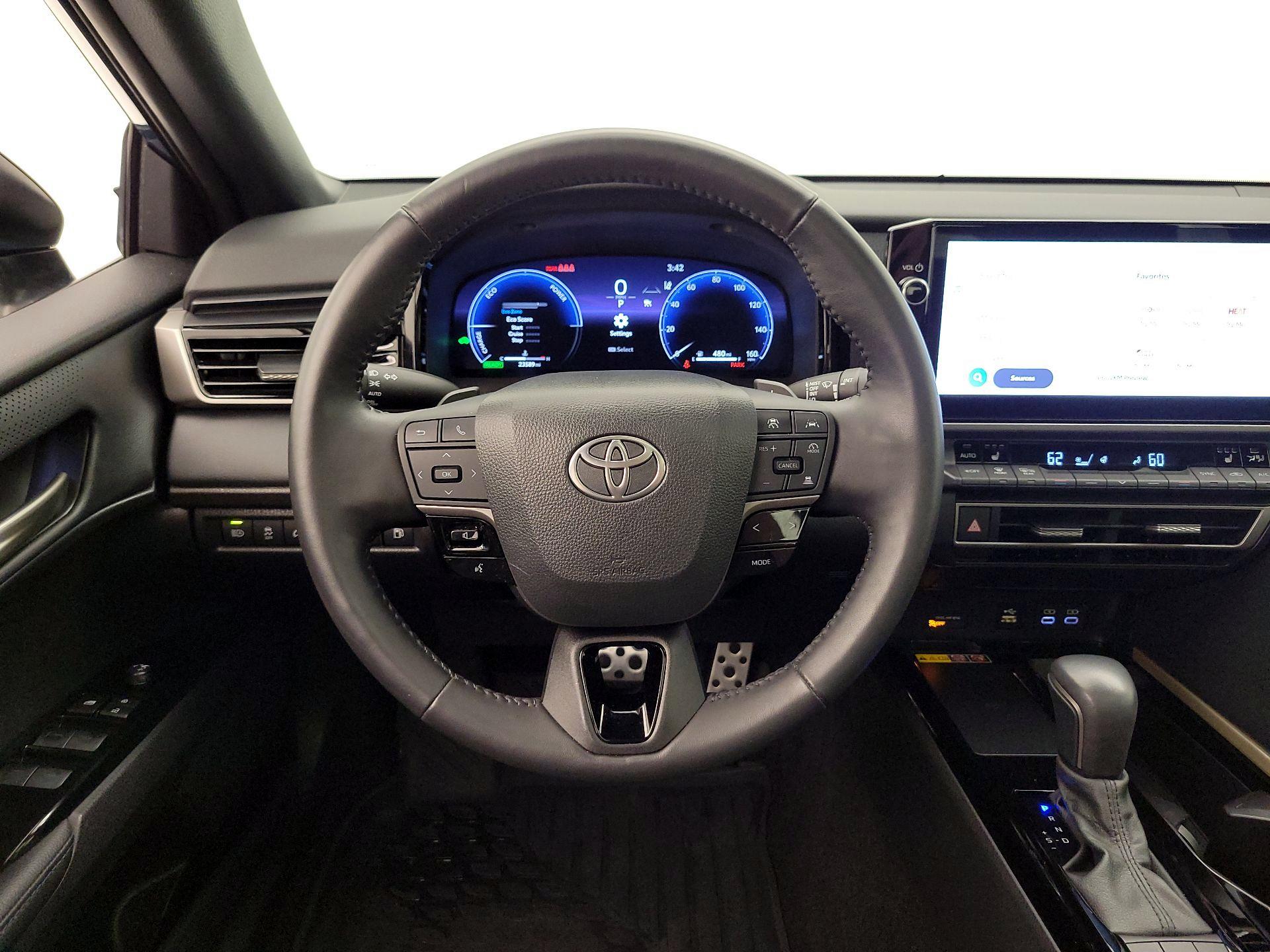Thumbnail: 2025 Toyota Camry - 10