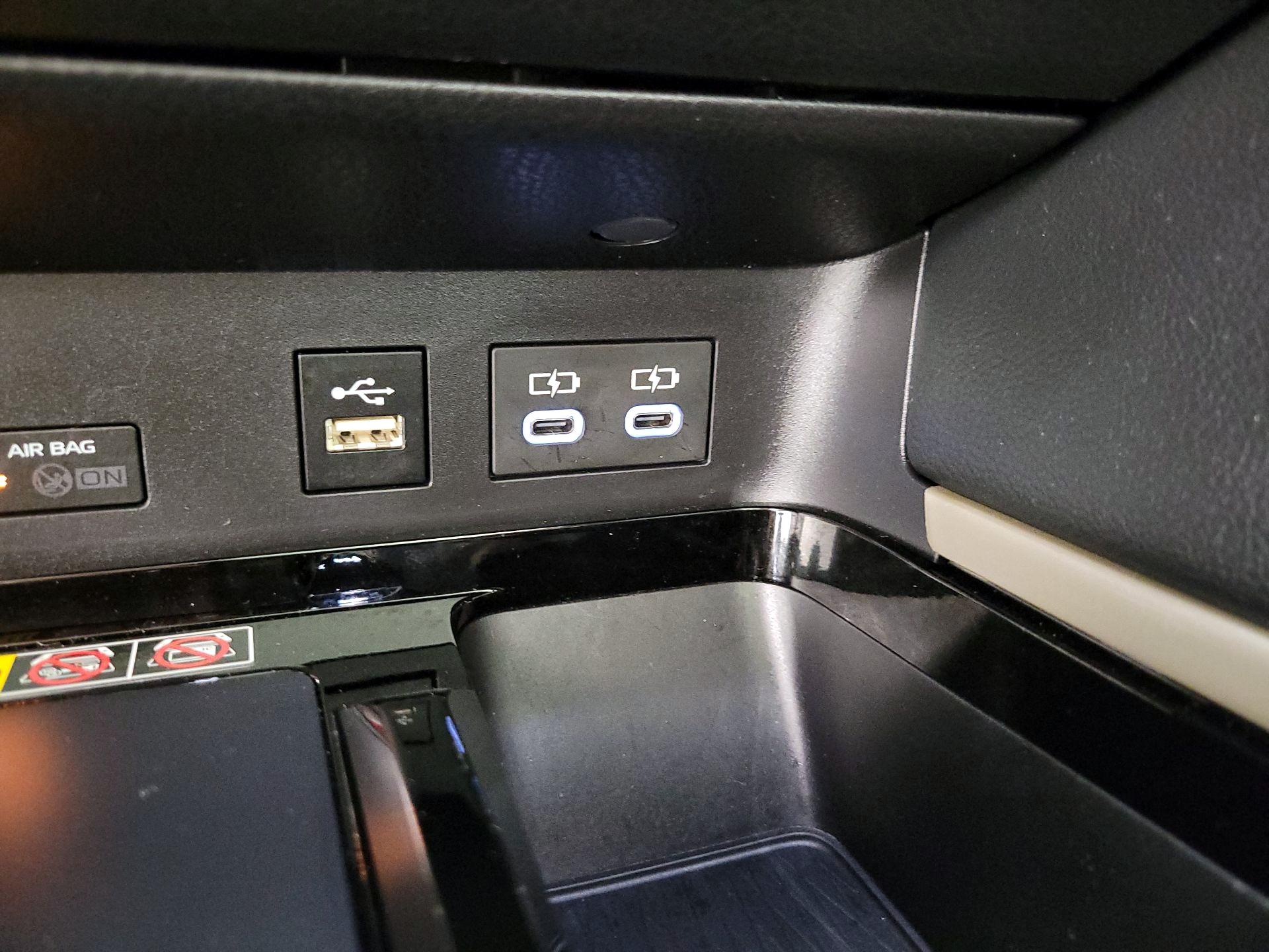 Thumbnail: 2025 Toyota Camry - 18