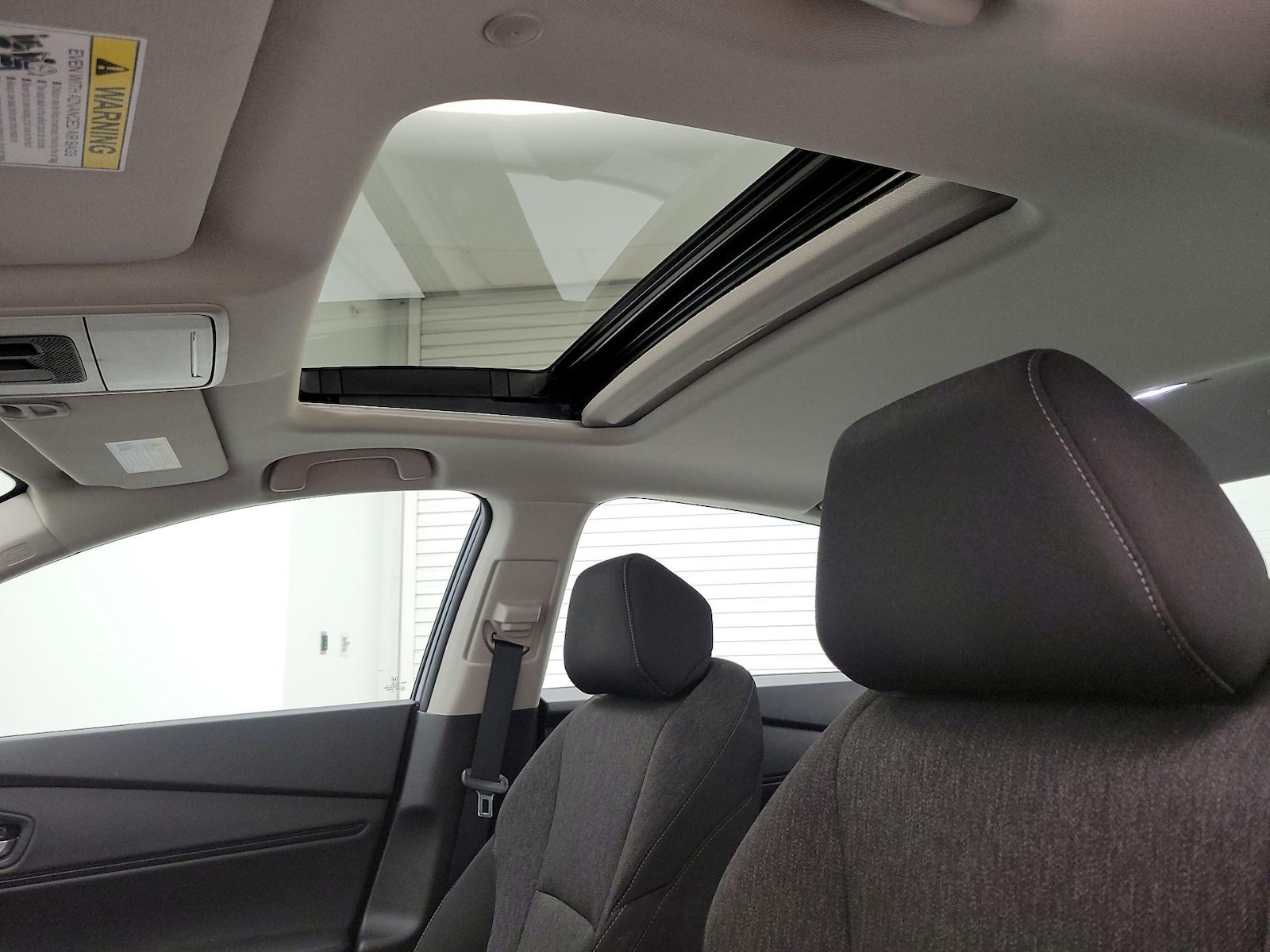 Sunroof(s) & Overhead Airbags
