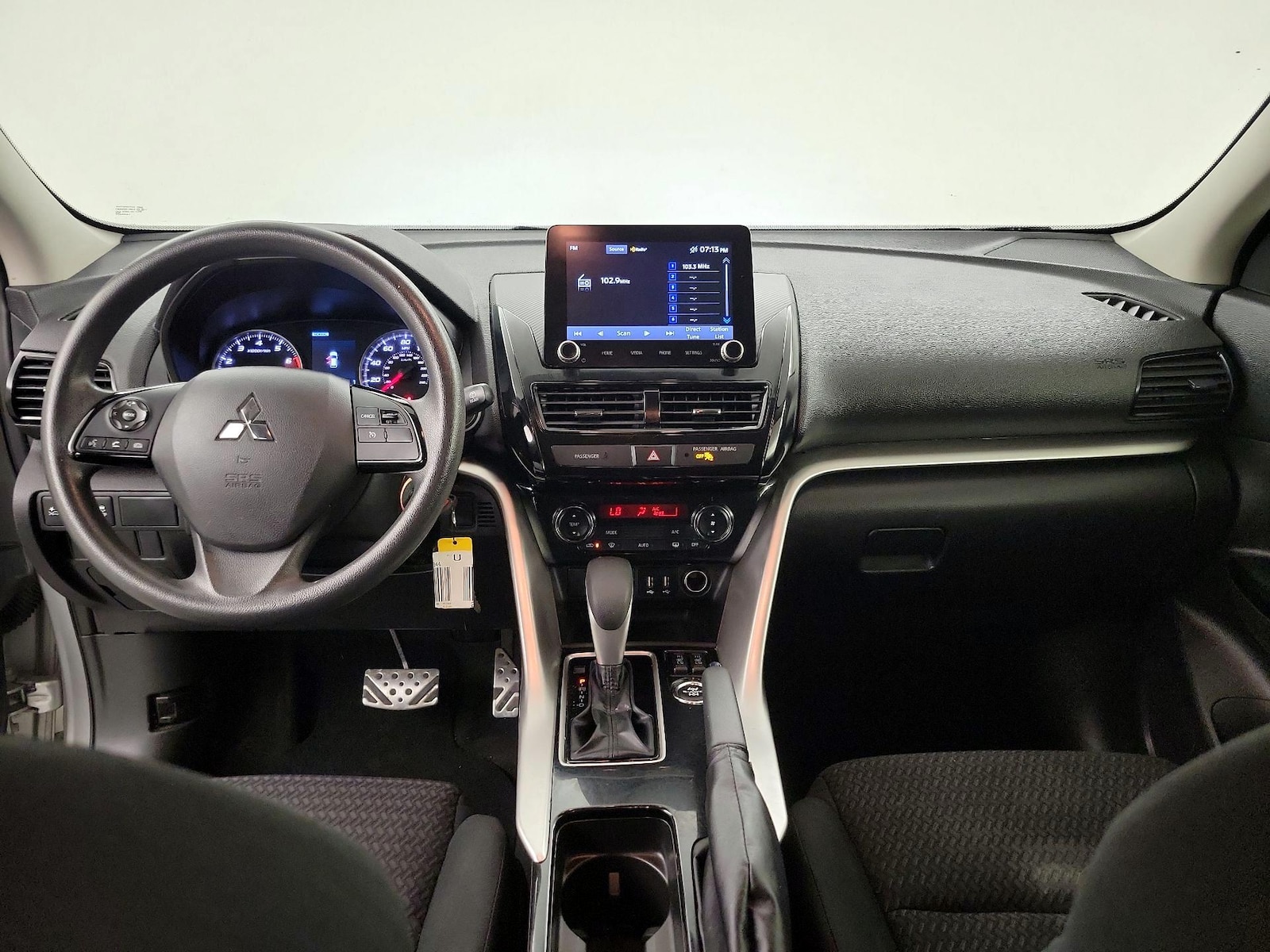 2022 Mitsubishi Eclipse Cross LE - Photo 10