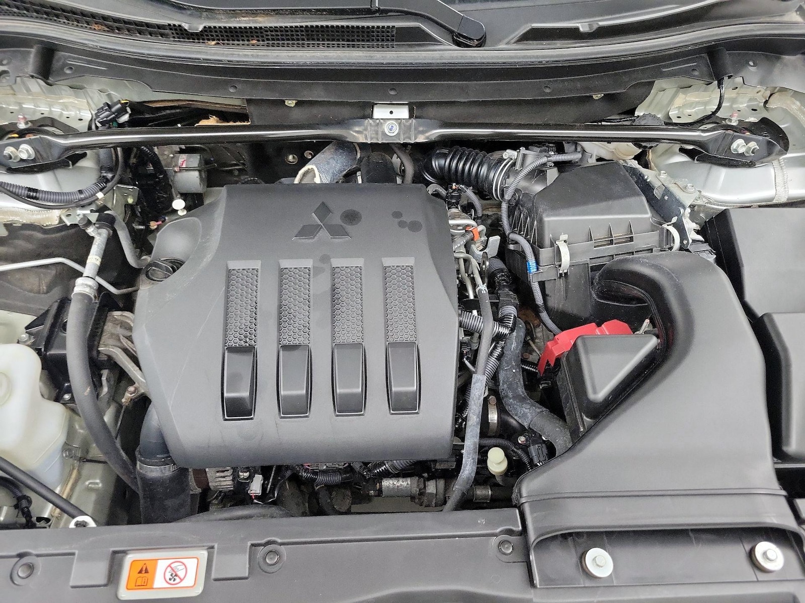 2022 Mitsubishi Eclipse Cross LE - Photo 22
