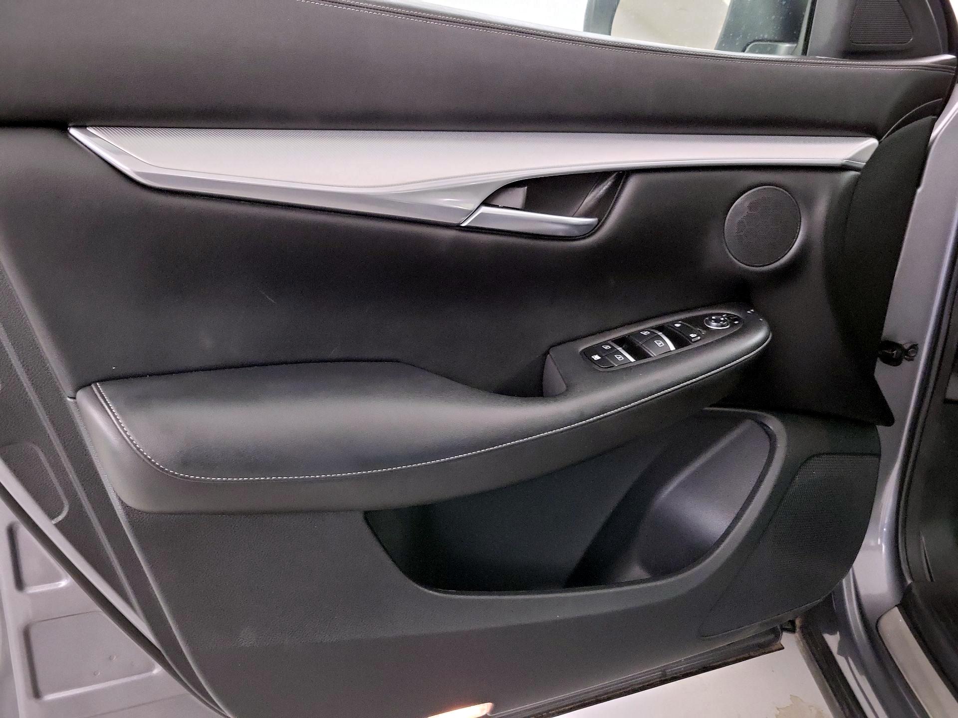 Thumbnail: 2021 INFINITI QX50 - 12