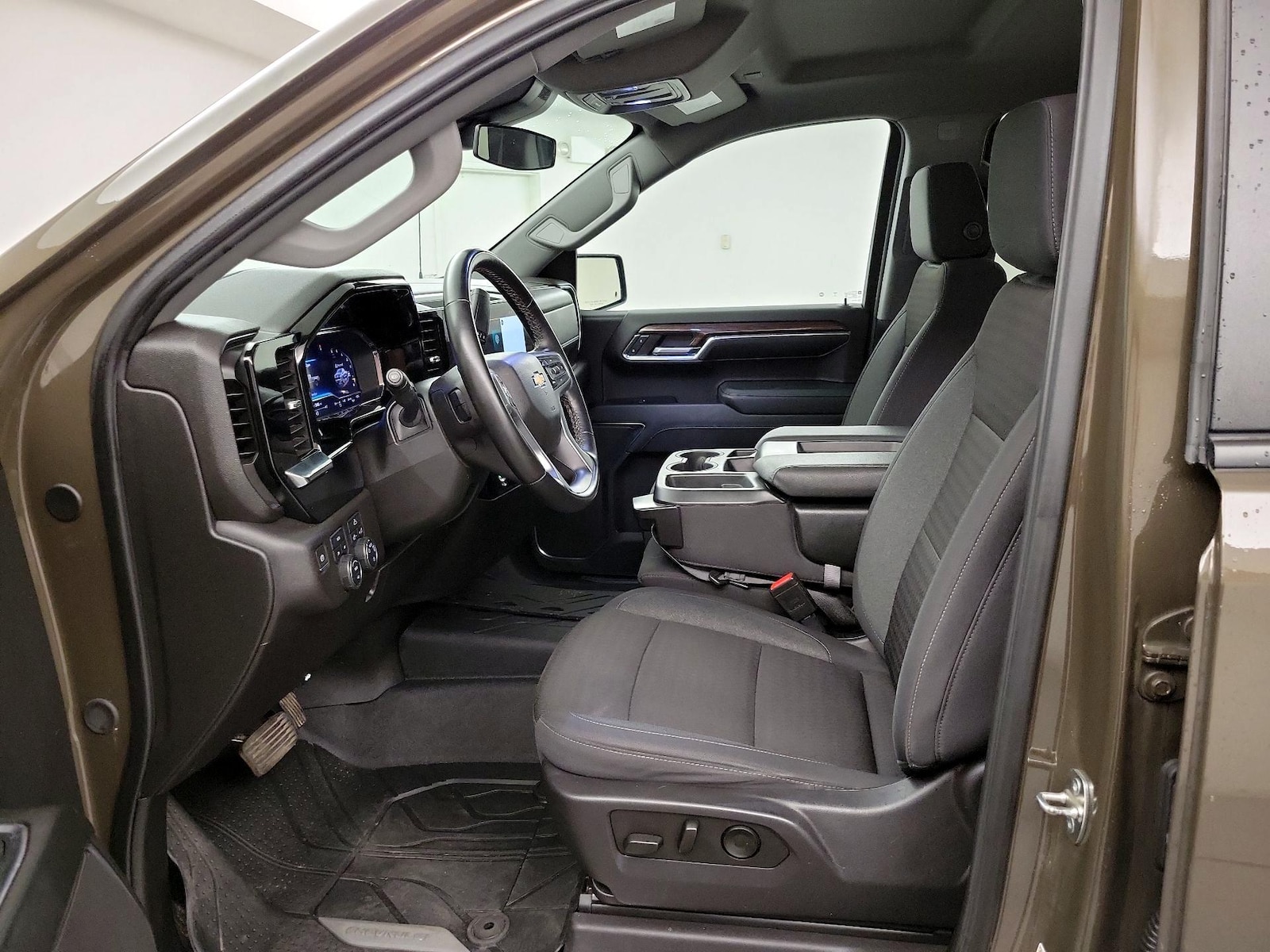 2024 Chevrolet Silverado 1500 LT - Photo 12