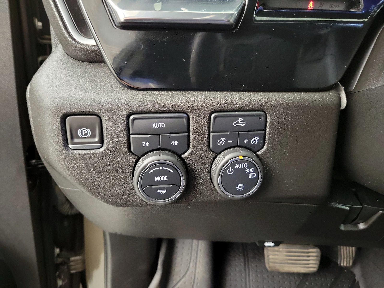 2024 Chevrolet Silverado 1500 LT - Photo 14
