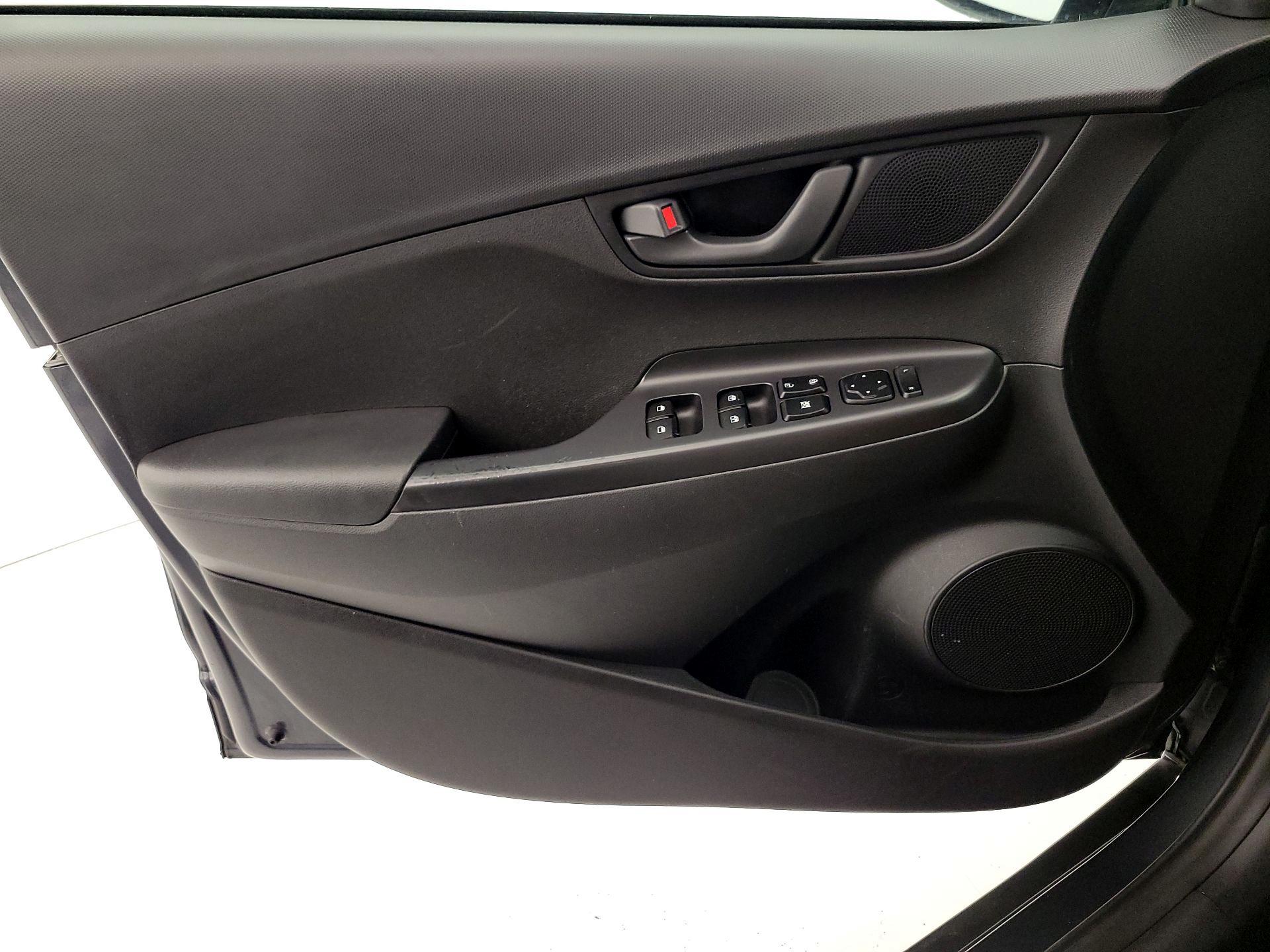 Thumbnail: 2018 Hyundai Kona - 12