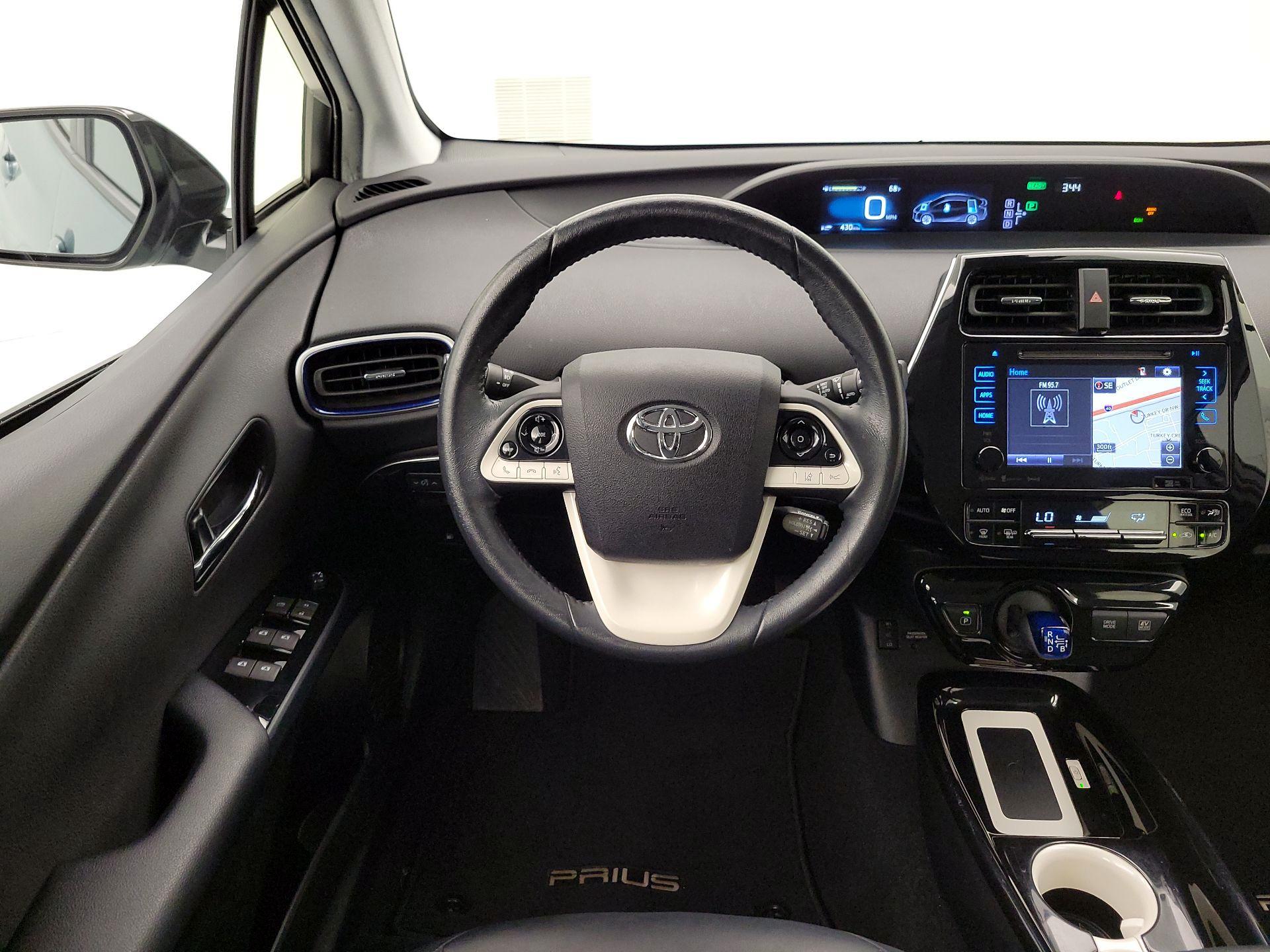 Thumbnail: 2016 Toyota Prius - 10