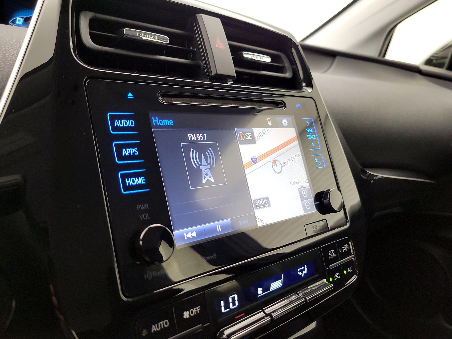 Thumbnail: 2016 Toyota Prius - 16