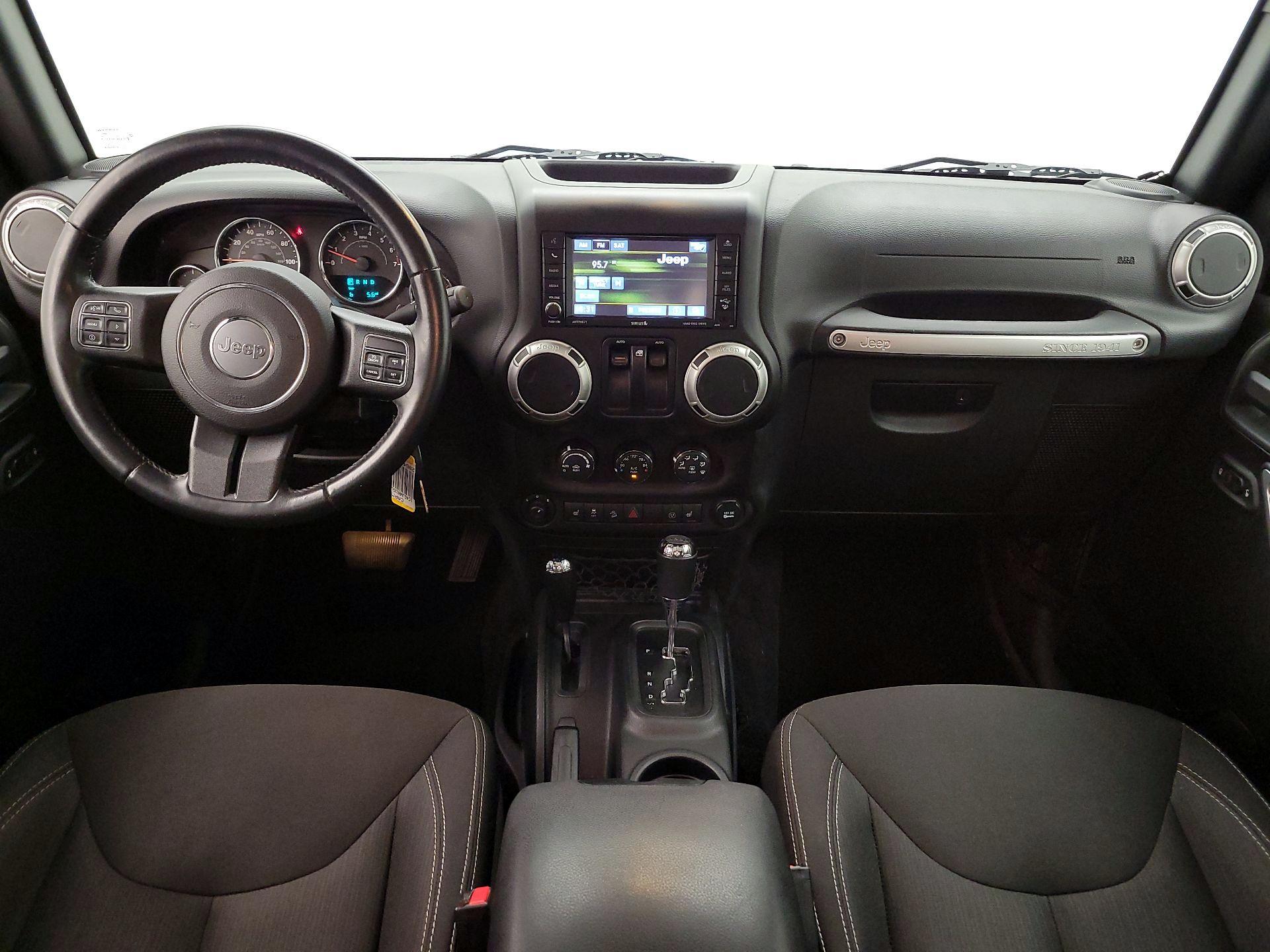 Thumbnail: 2016 Jeep Wrangler - 9