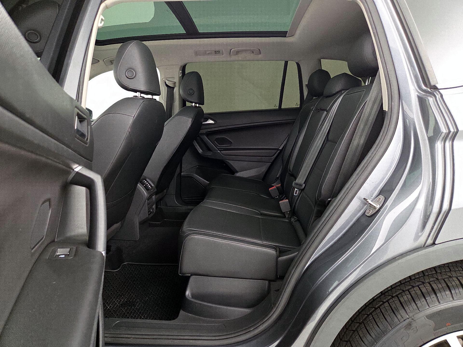 Thumbnail: 2020 Volkswagen Tiguan - 20