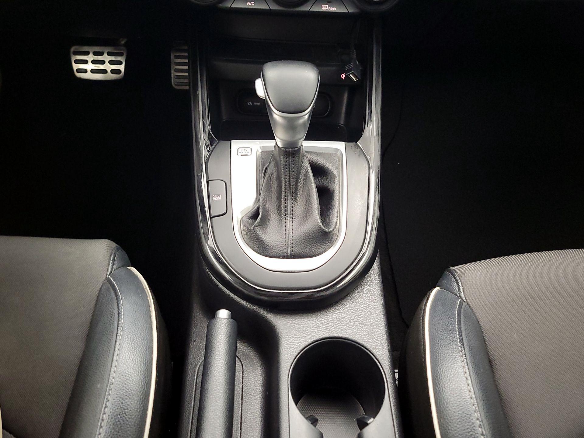 Thumbnail: 2020 Kia Forte - 17