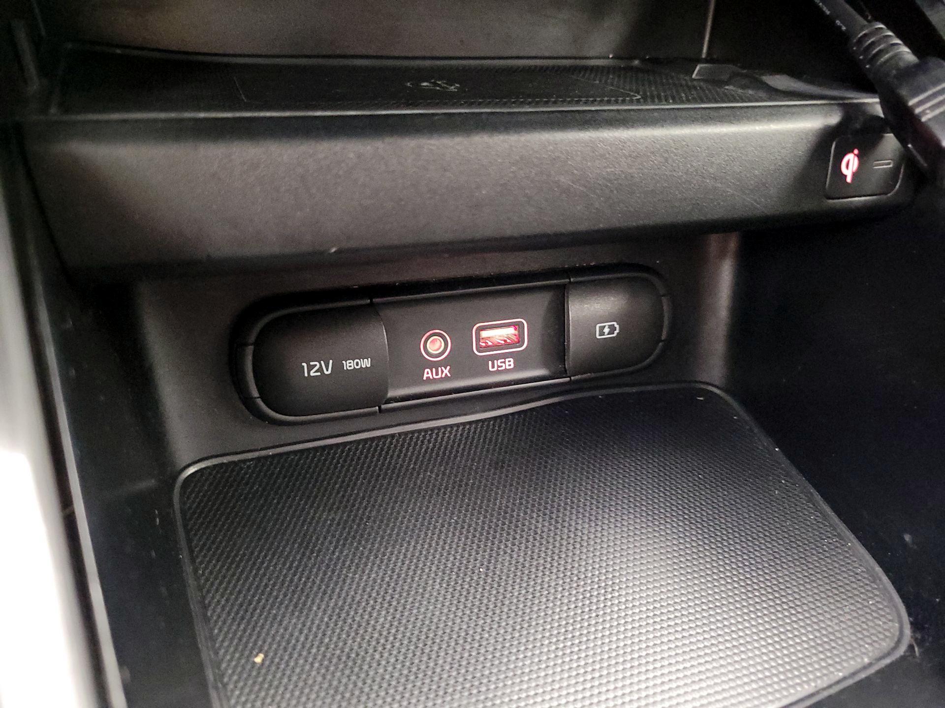 Thumbnail: 2020 Kia Forte - 18