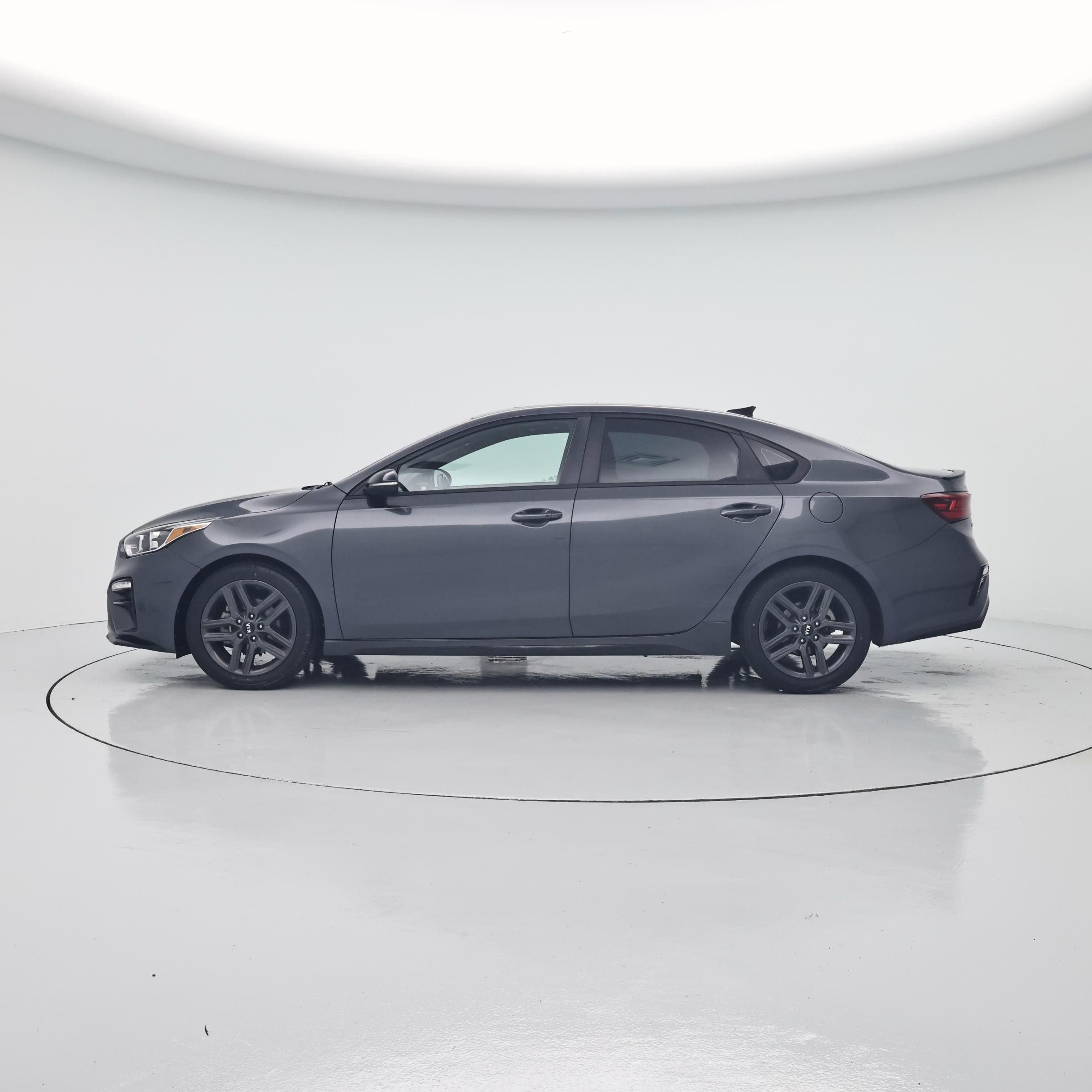 Thumbnail: 2020 Kia Forte - 3