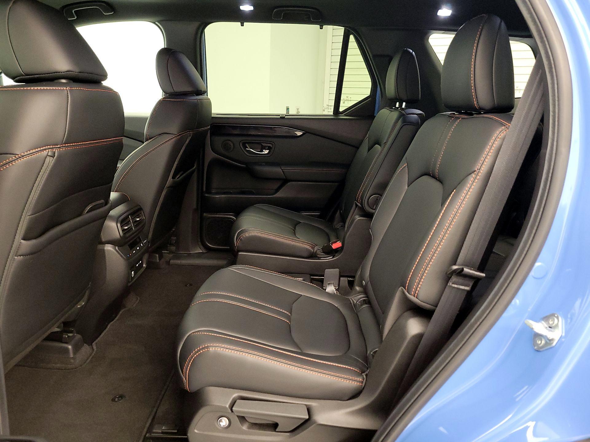 Thumbnail: 2025 Honda Pilot - 20
