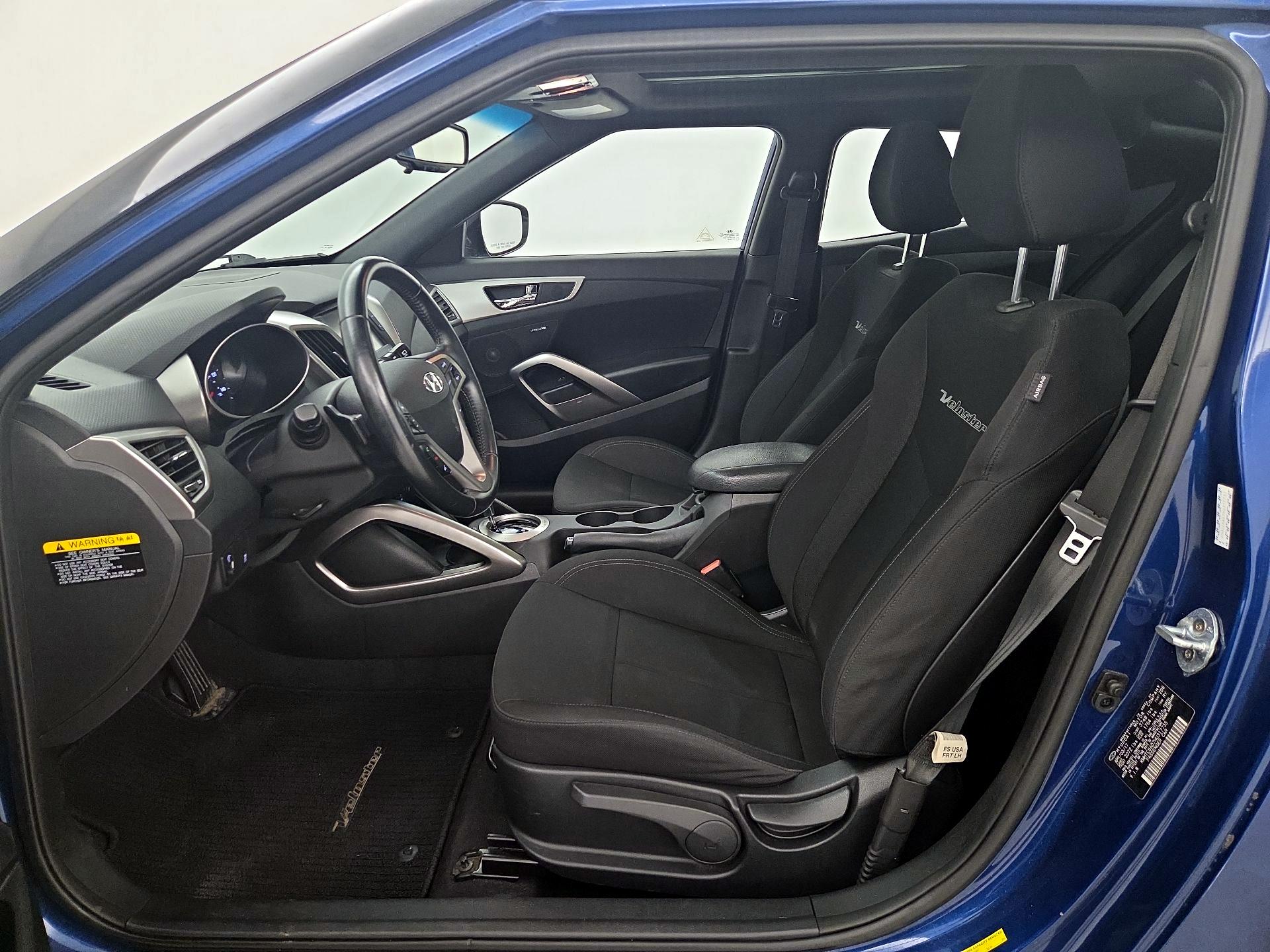 Thumbnail: 2017 Hyundai Veloster - 11