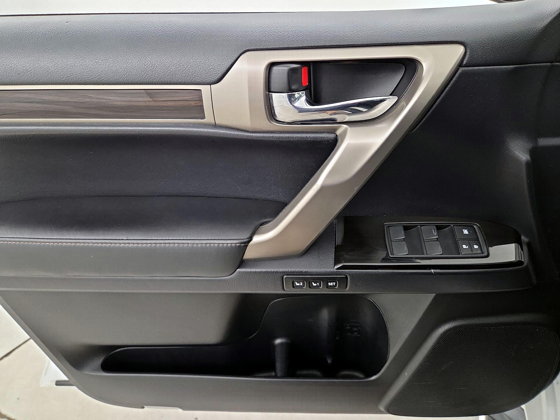 Thumbnail: 2019 Lexus GX - 12