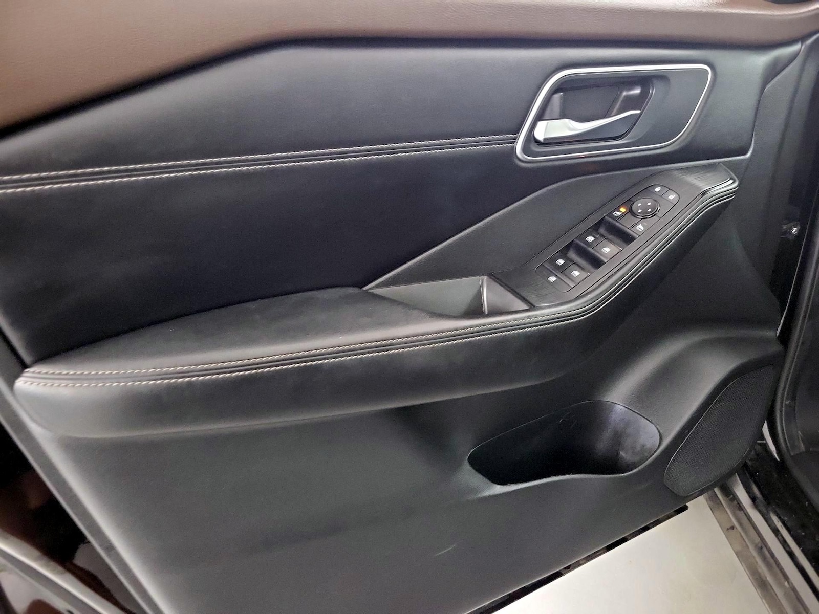 2021 Nissan Rogue SV - Photo 13